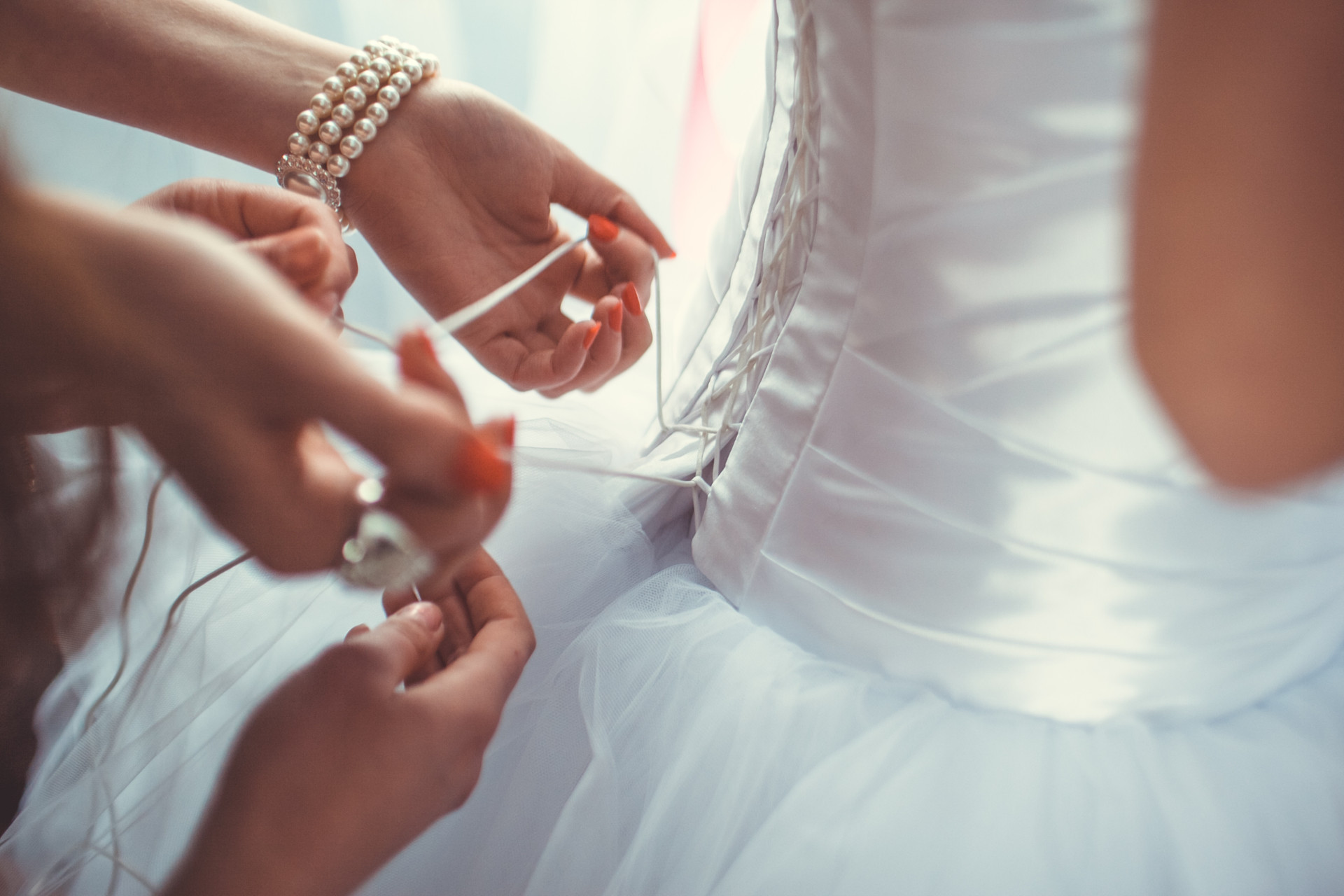 Noivas: dicas valiosas para encontrar o vestido perfeito