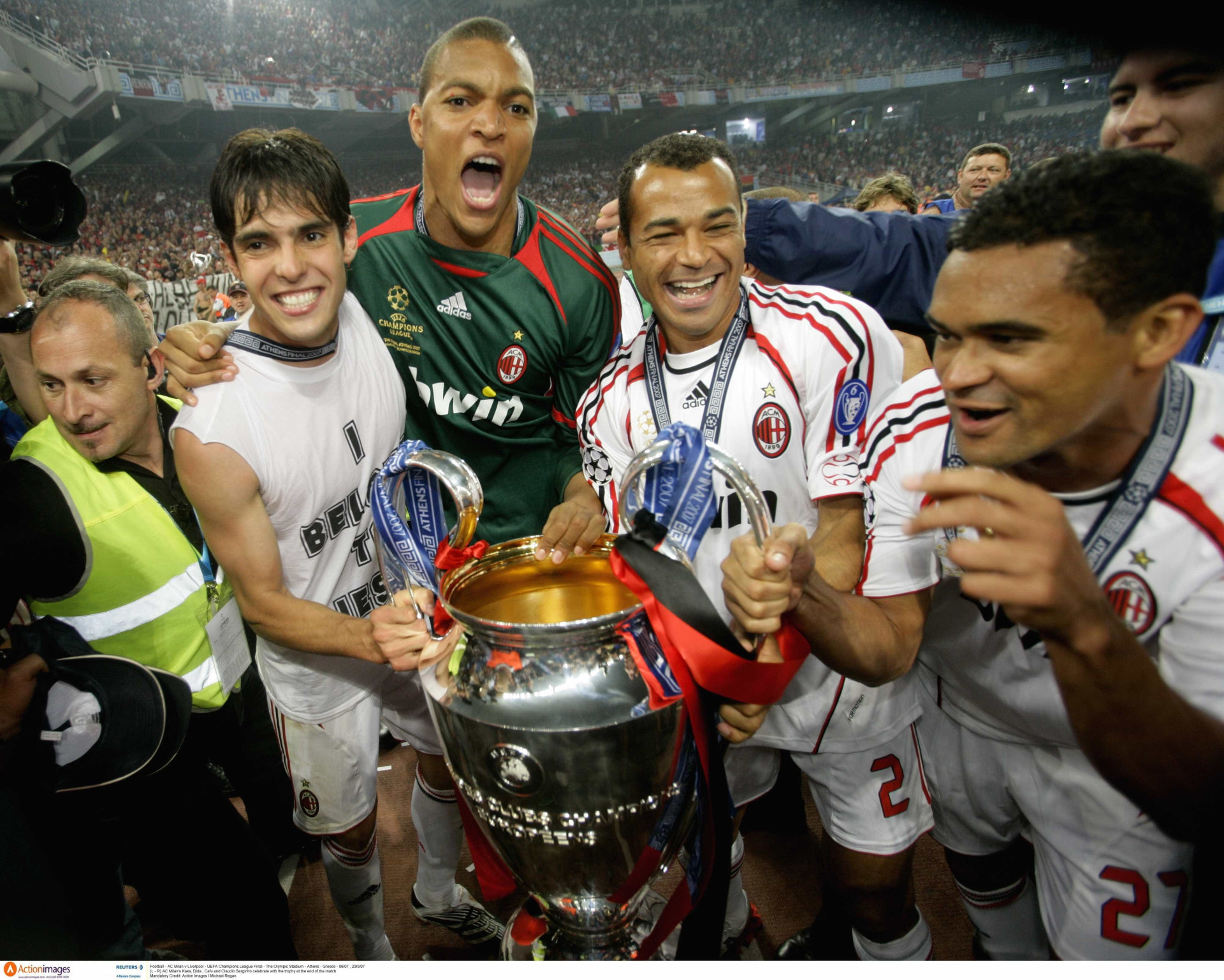 A carreira de Kaká em 30 imagens; confira