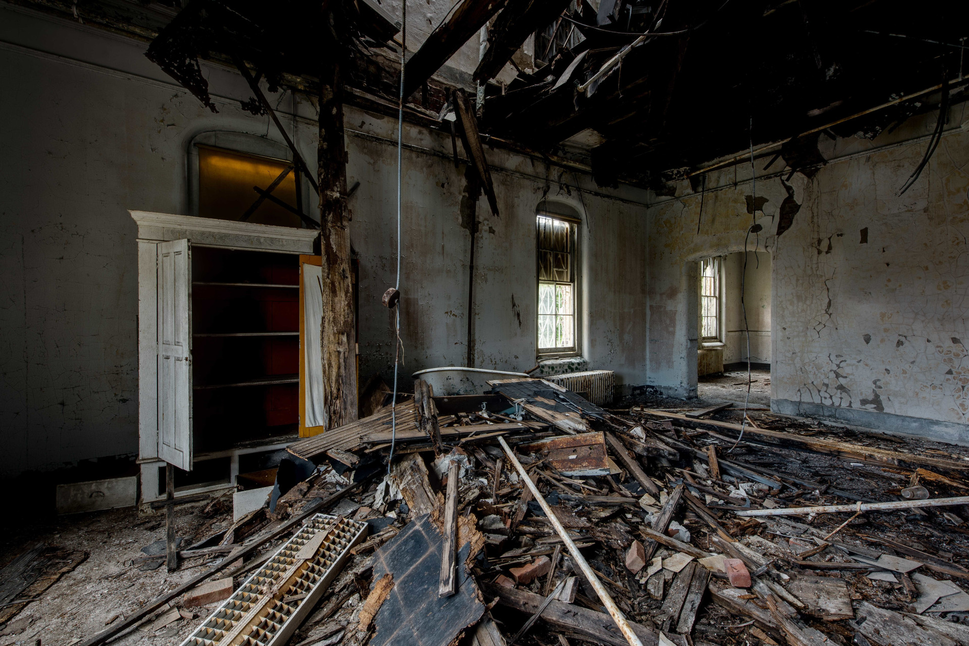 Hudson River State: a clínica psiquiatra abandonada no meio de New York