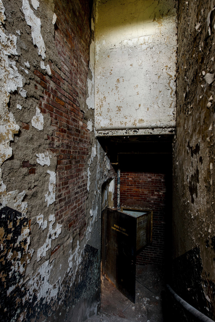 Hudson River State: a clínica psiquiatra abandonada no meio de New York