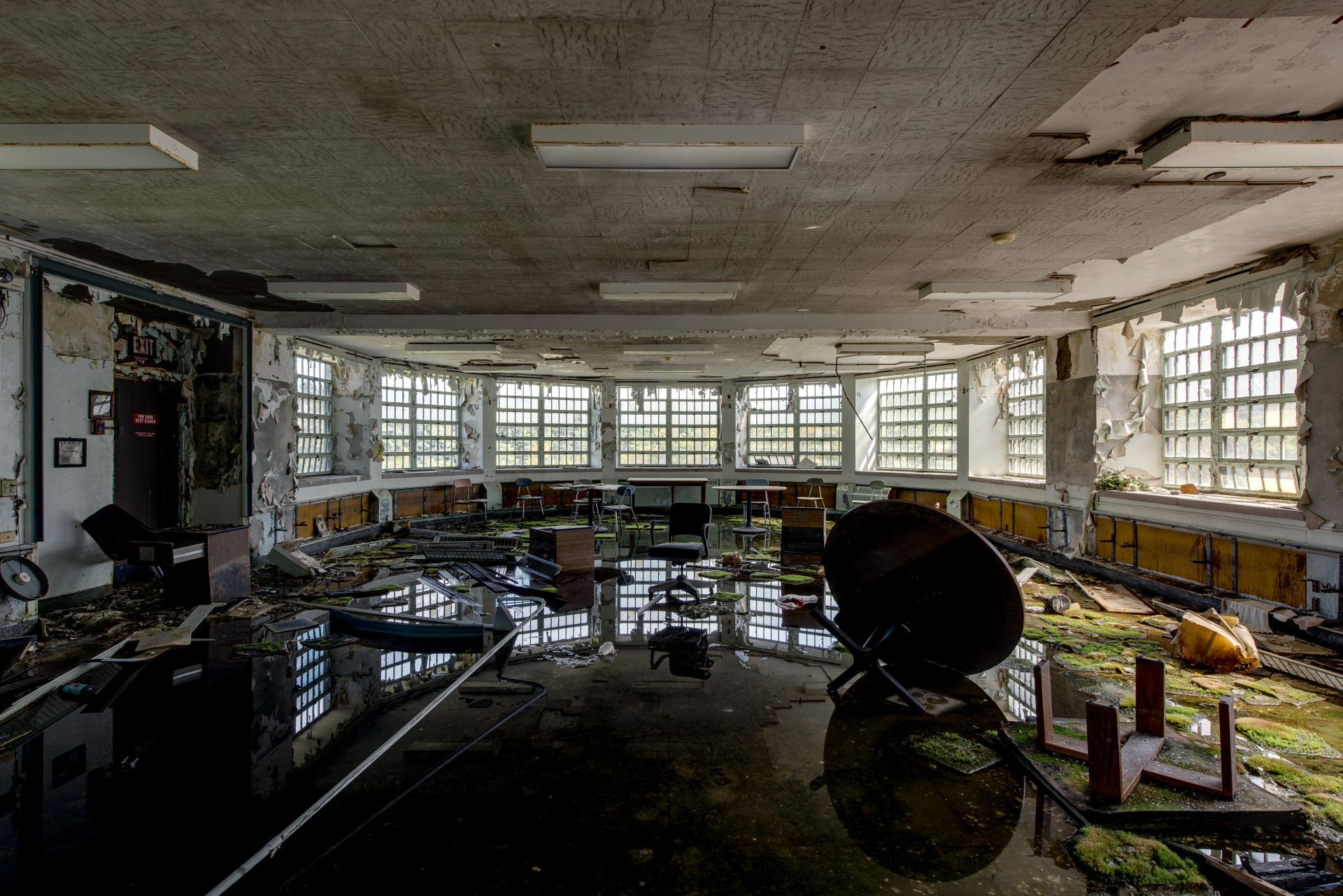 Hudson River State: a clínica psiquiatra abandonada no meio de New York