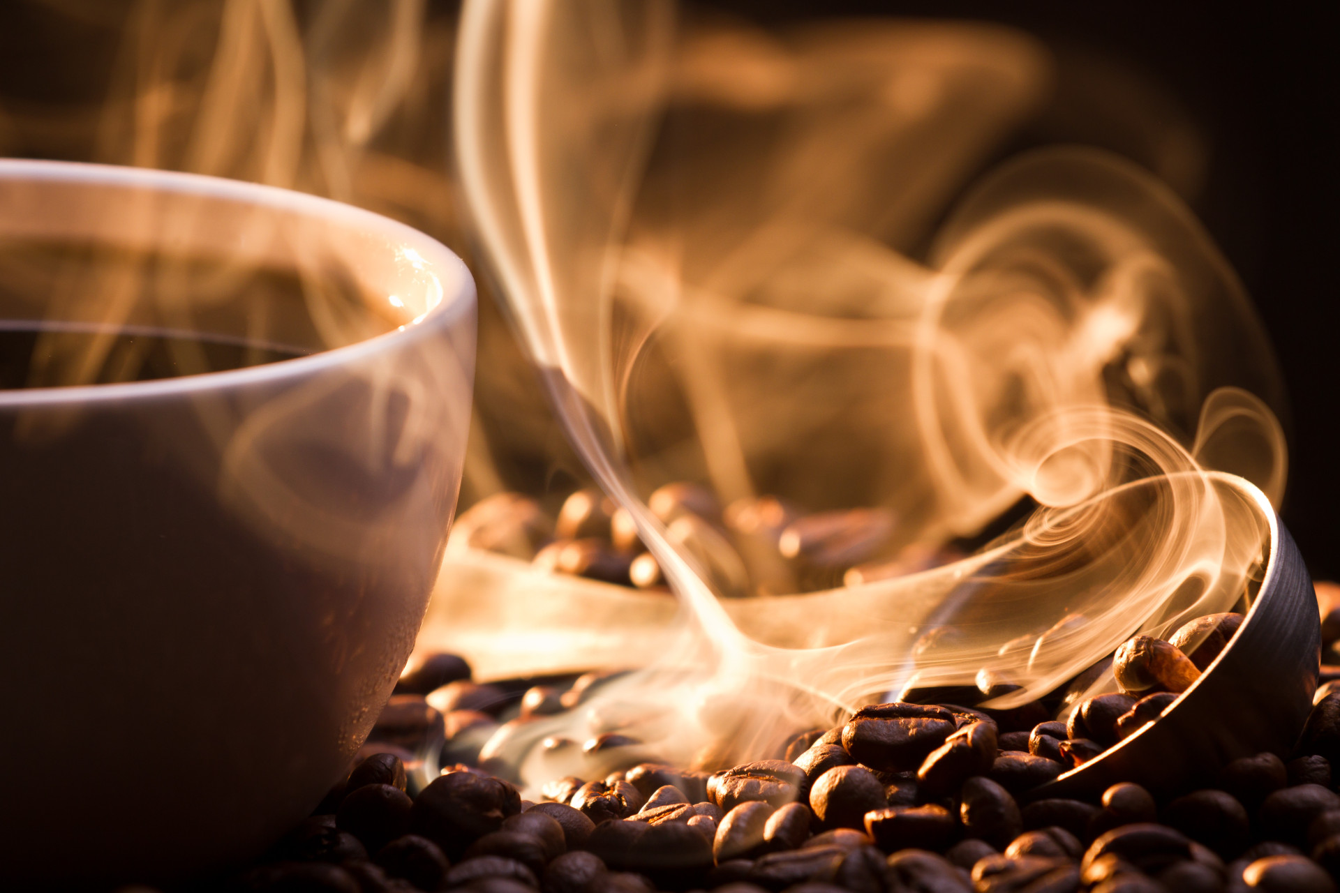 Veja como se manter acordado e disposto sem ficar refém do cafezinho