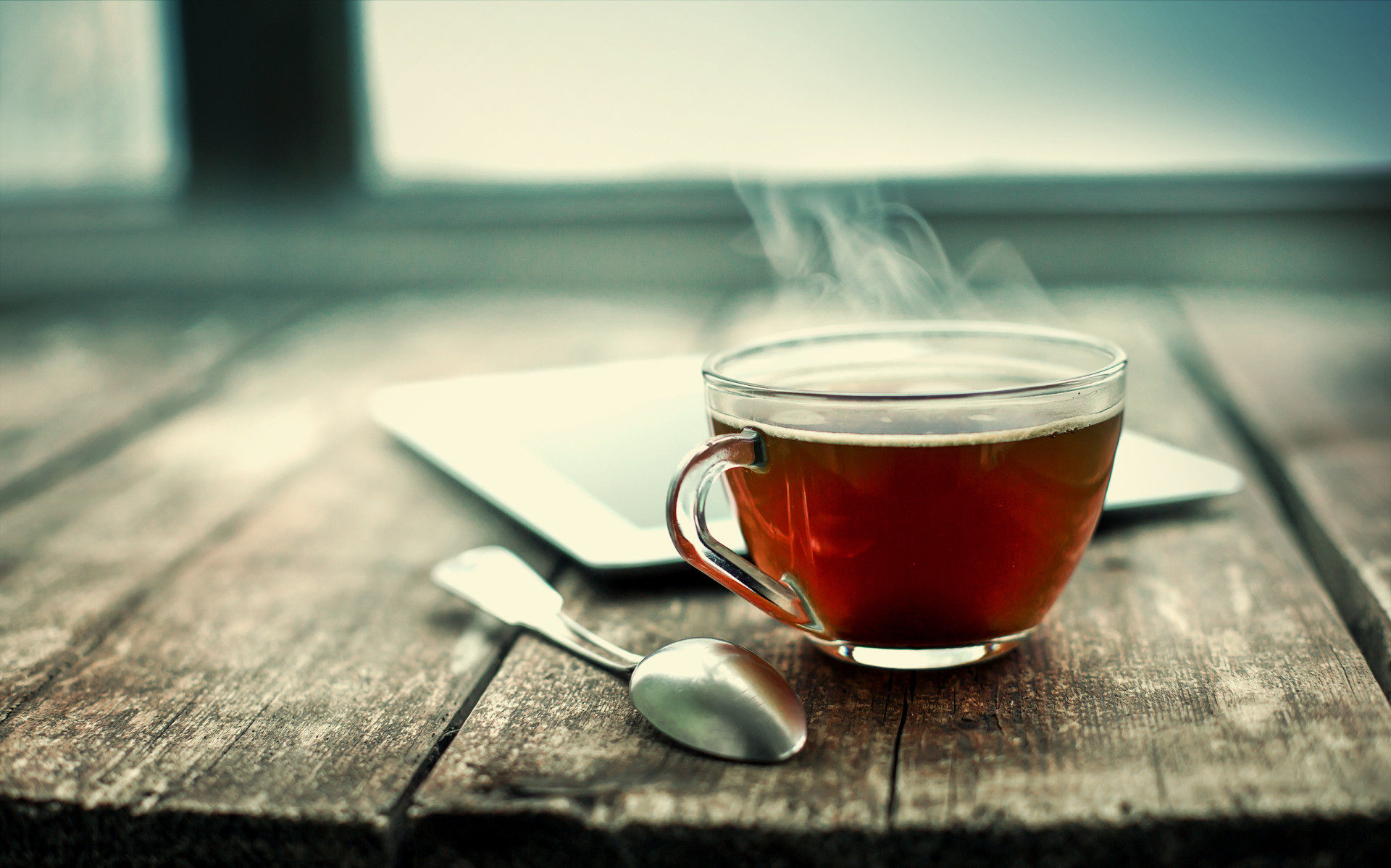 Veja como se manter acordado e disposto sem ficar refém do cafezinho