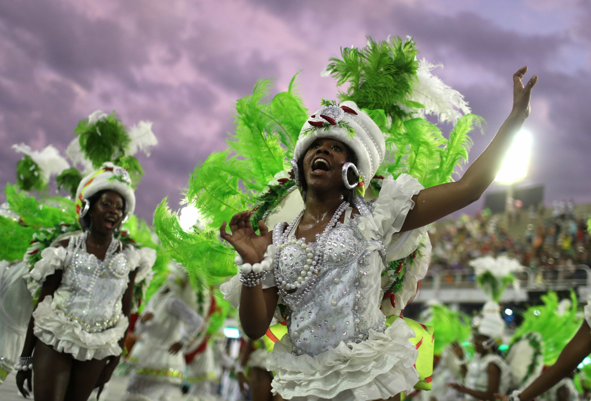 Carnaval Rio 2018: as melhores imagens da primeira noite de desfile