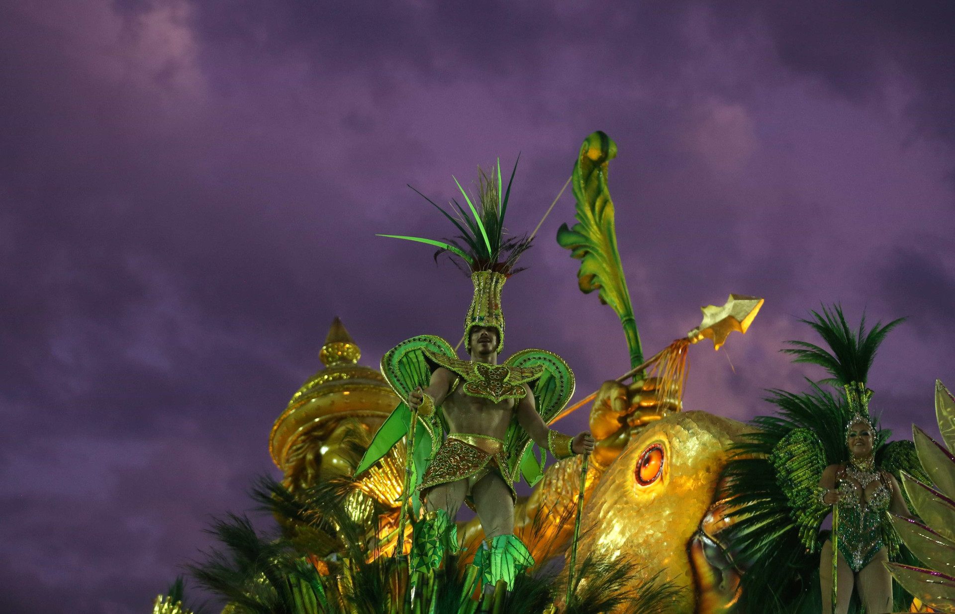 Carnaval Rio 2018: as melhores imagens da primeira noite de desfile