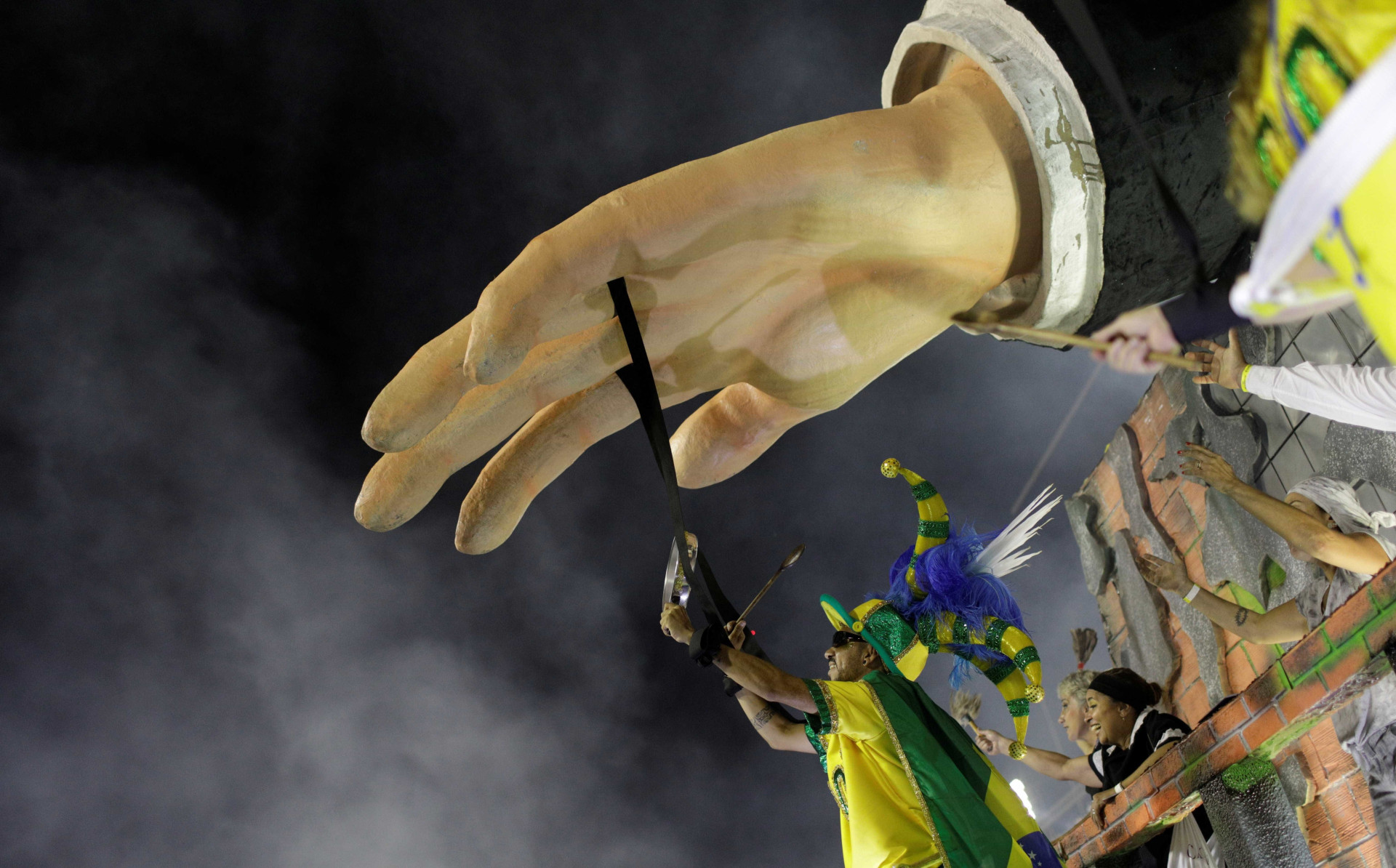 Carnaval Rio 2018: as melhores imagens da primeira noite de desfile