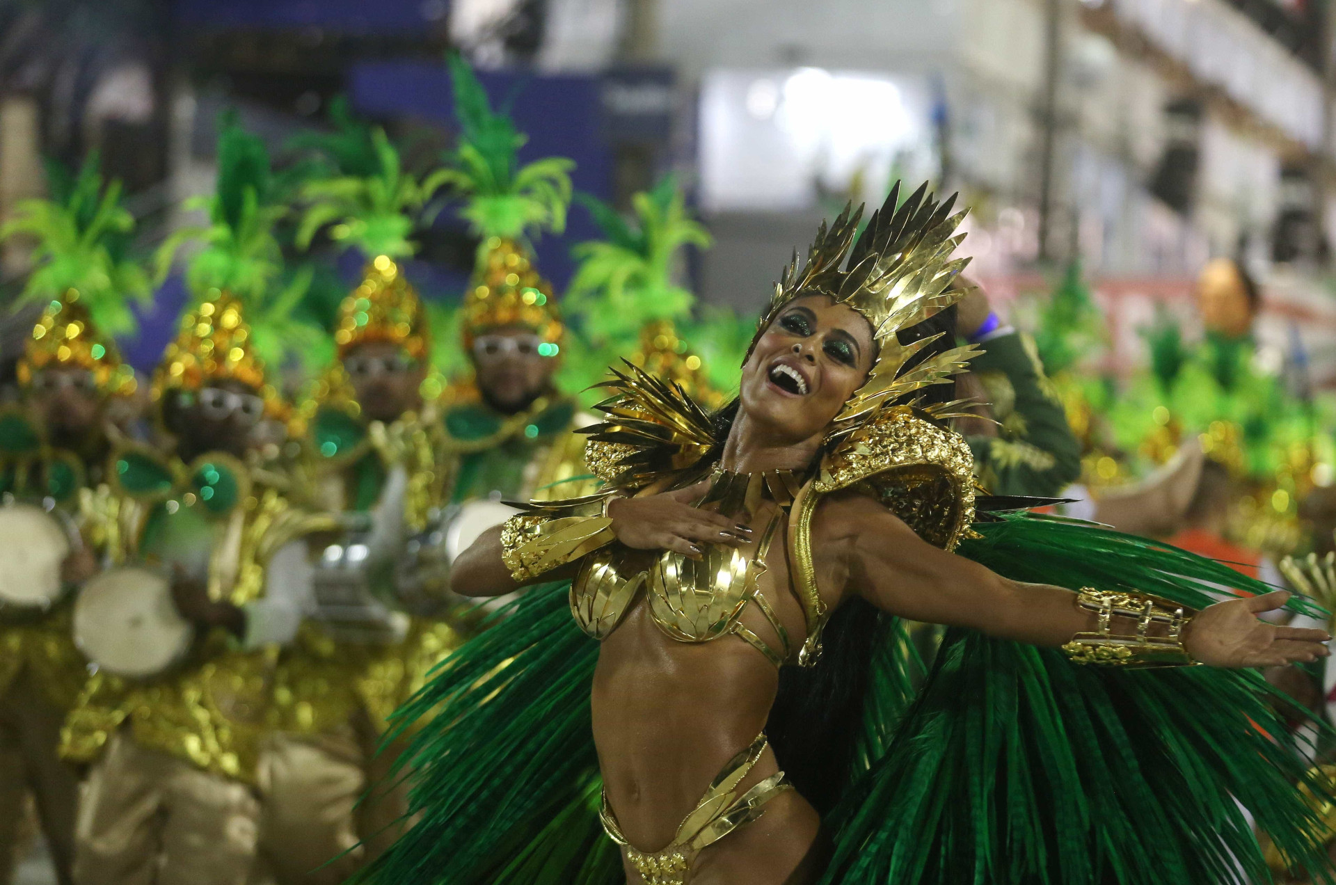 Carnaval Rio 2018: as melhores imagens da primeira noite de desfile