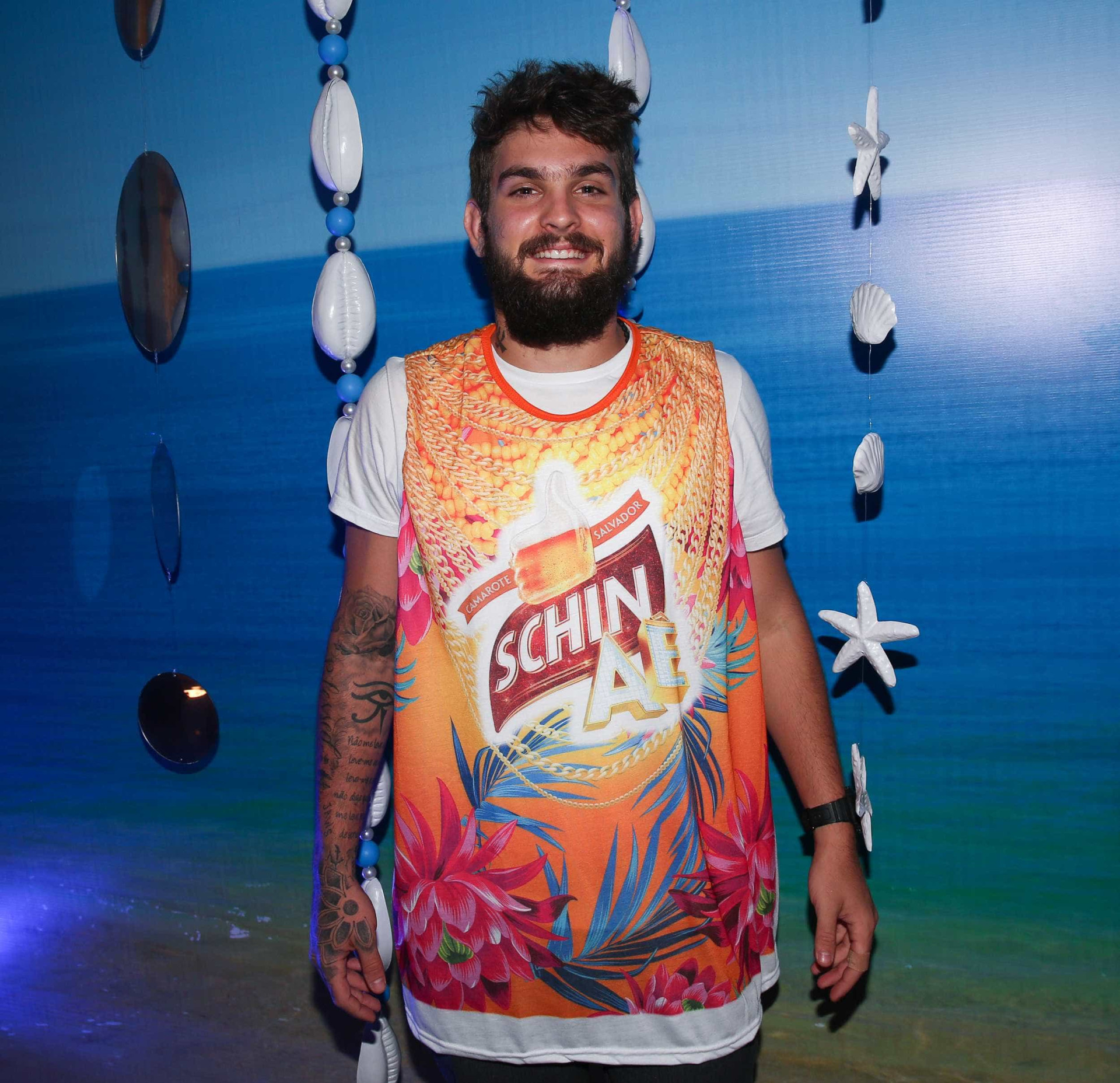 Musas, beijos e camarotes: a folia dos famosos no Carnaval