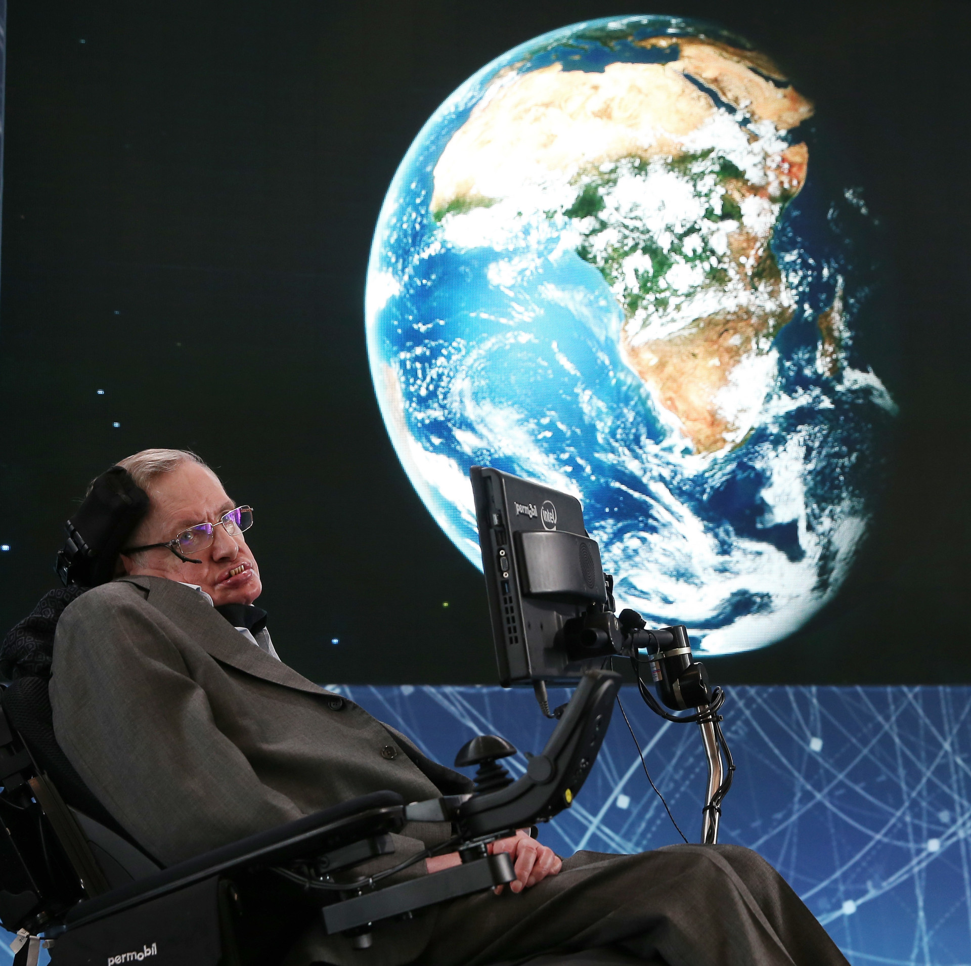 Gênio da ciência: relembre a vida e o legado de Stephen Hawking