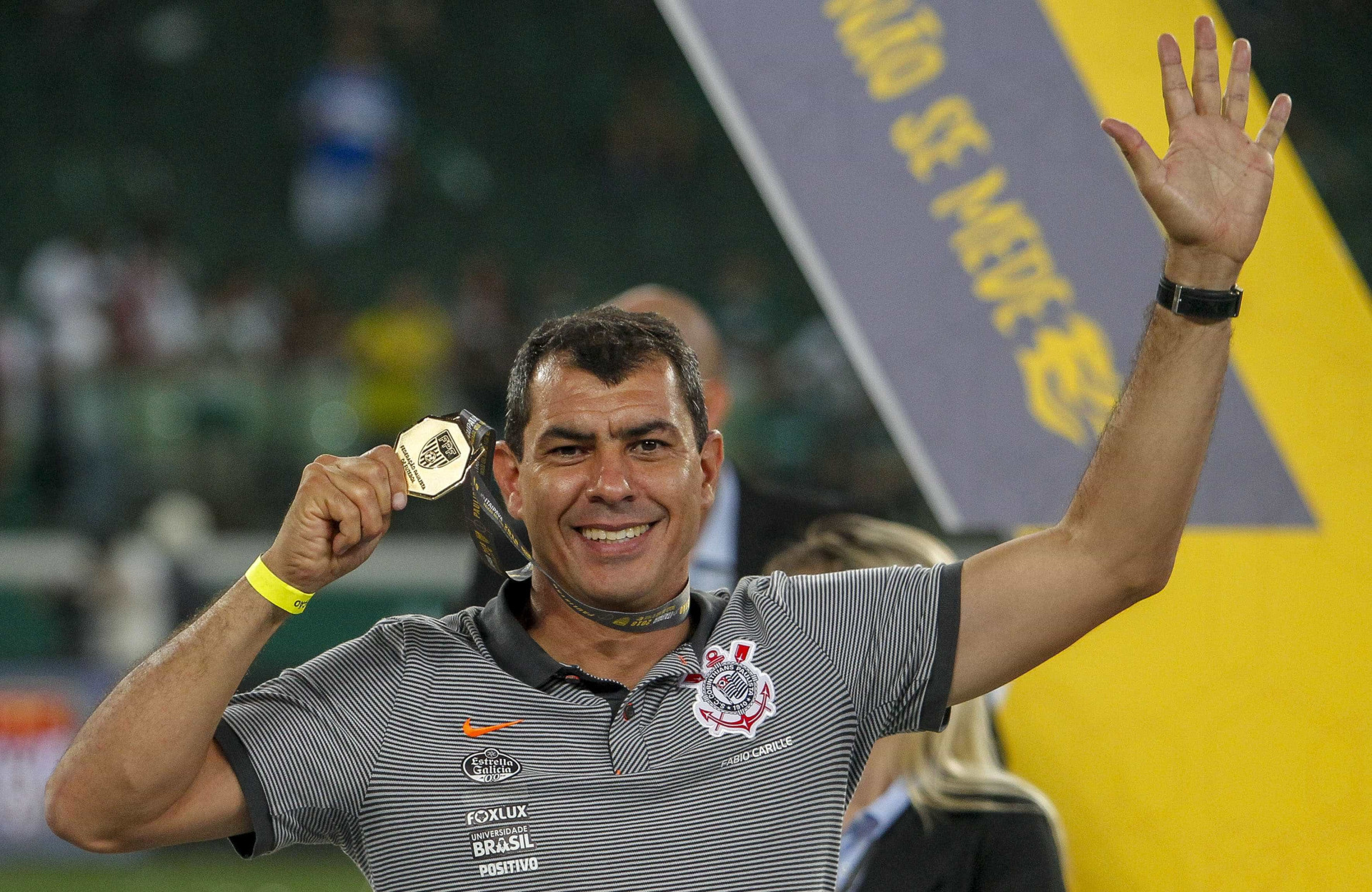 Corinthians faz vídeo para se despedir de Carille
