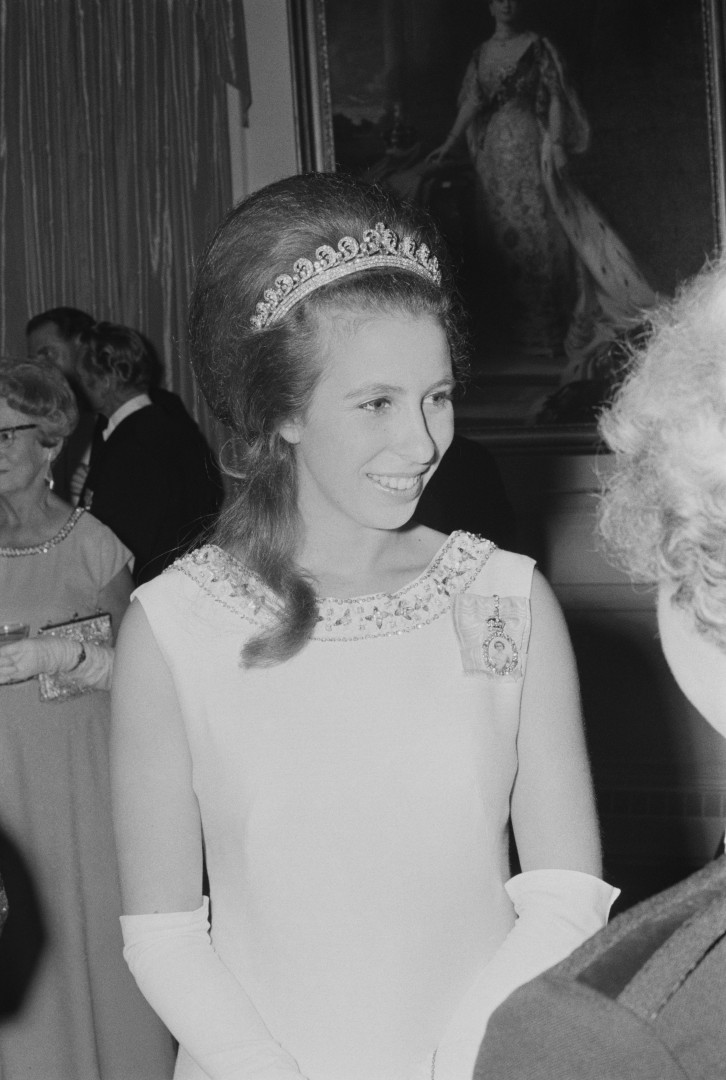 Casamento Real: qual tiara será a escolha de Meghan Markle?