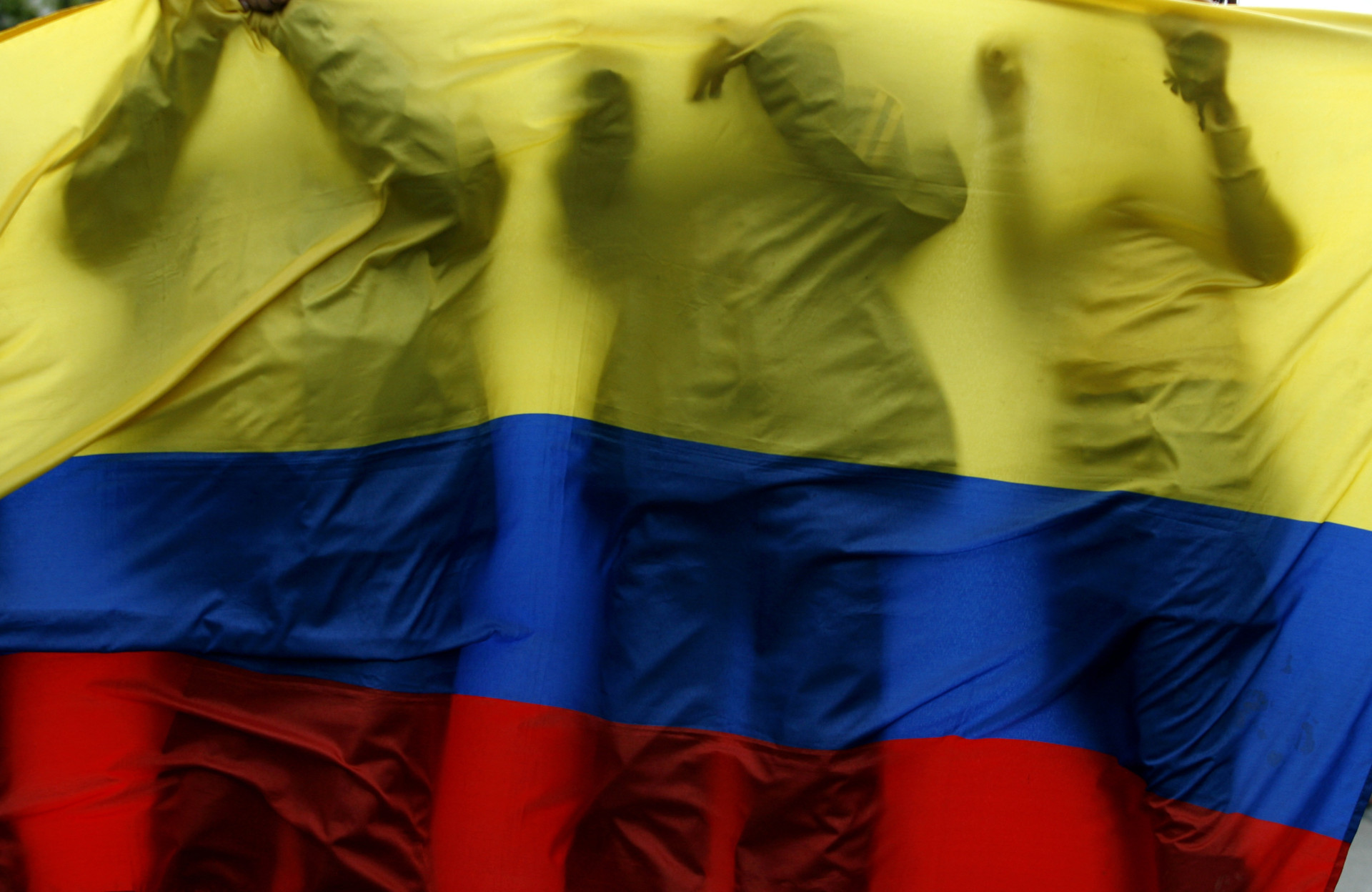 Brasil lidera ranking de países com menor confiança em políticos
