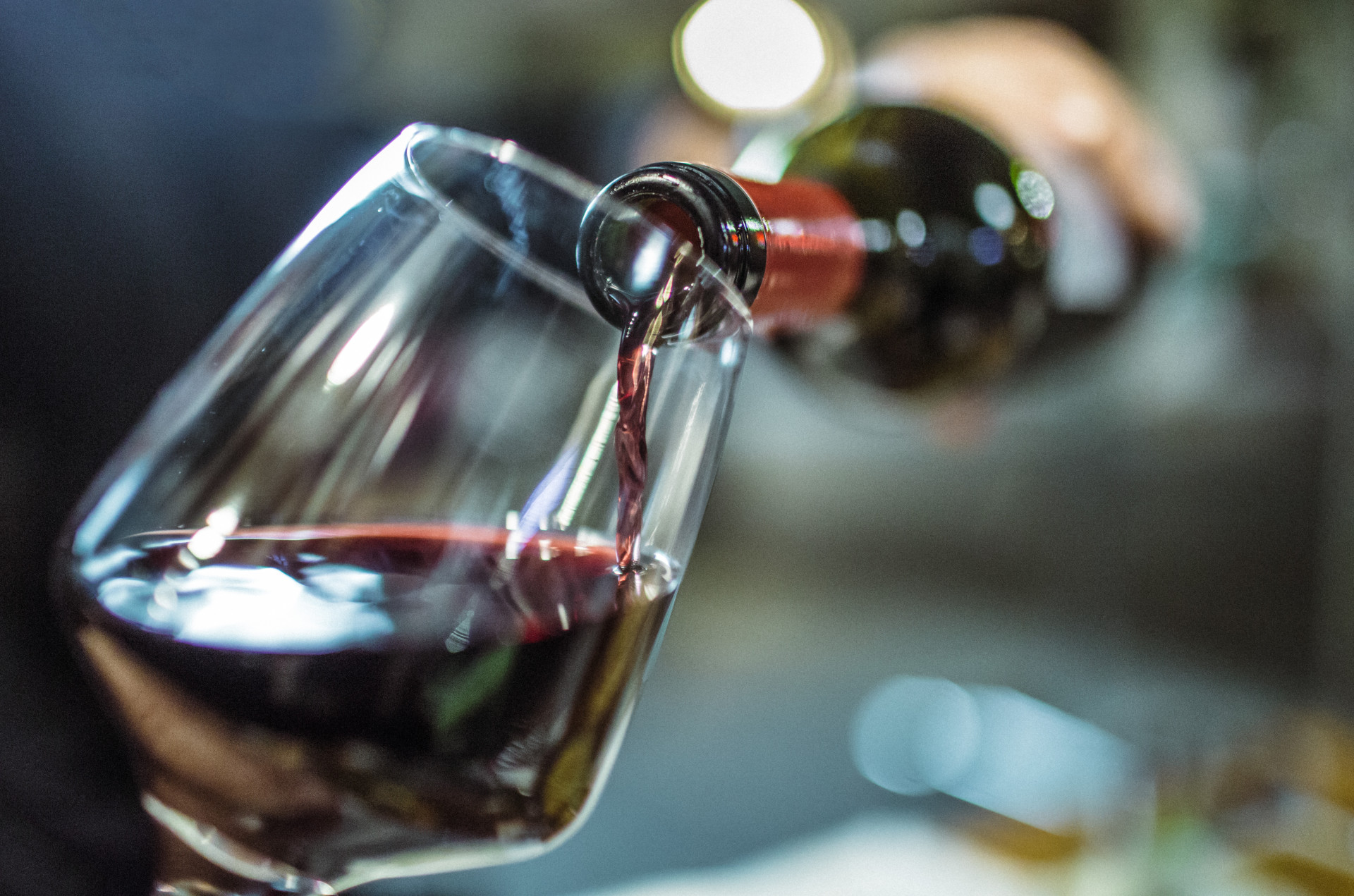 Aprenda a fazer uma prova de vinhos como um profissional