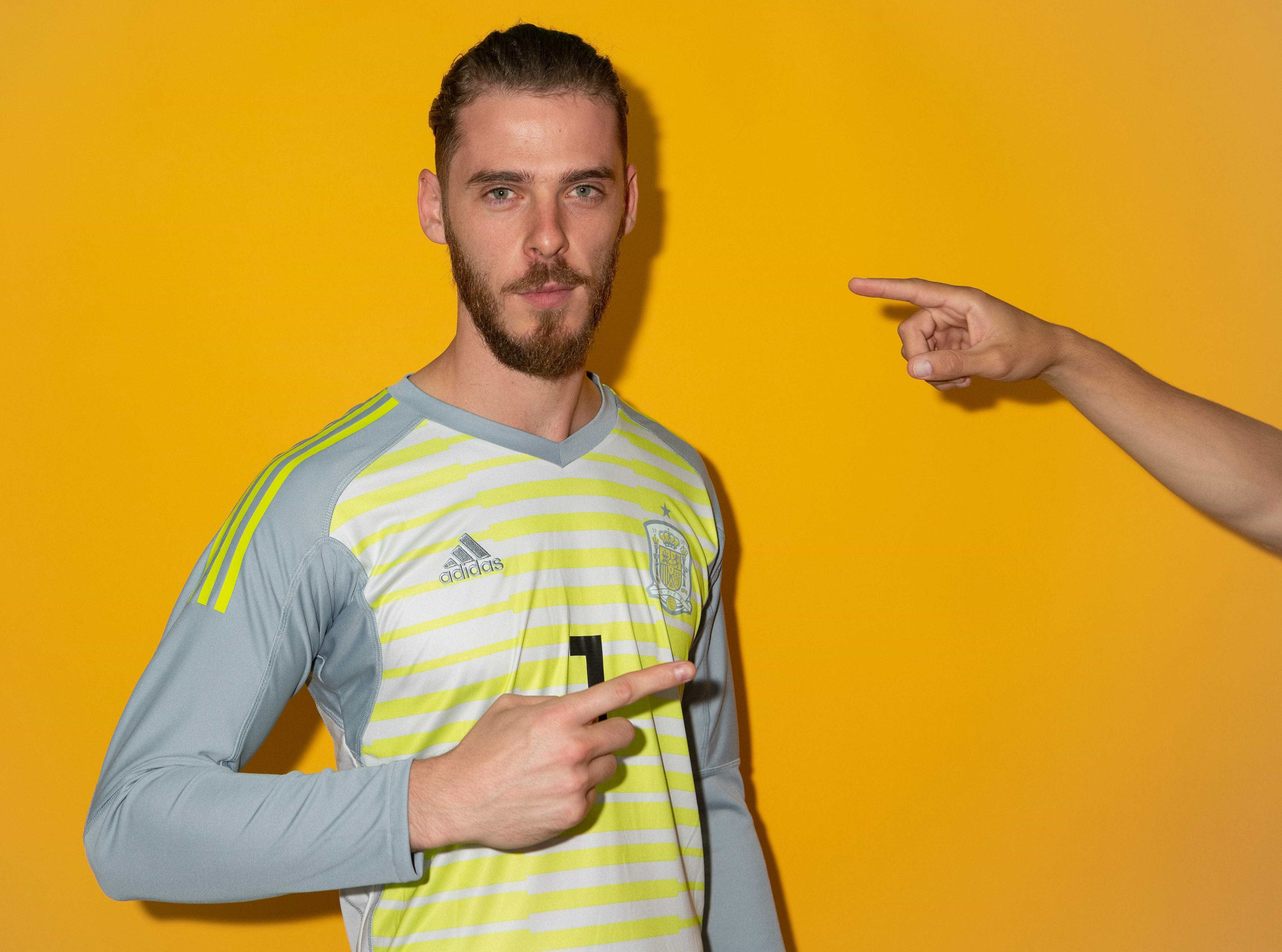 Jogadores posam para ensaio fotográfico oficial da Copa do Mundo; veja
