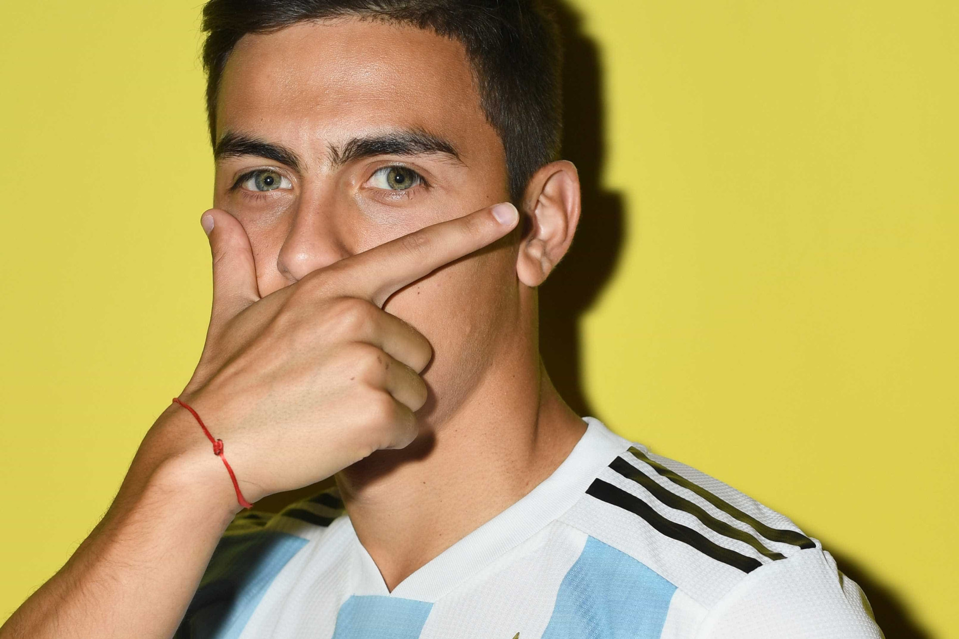 Jogadores posam para ensaio fotográfico oficial da Copa do Mundo; veja