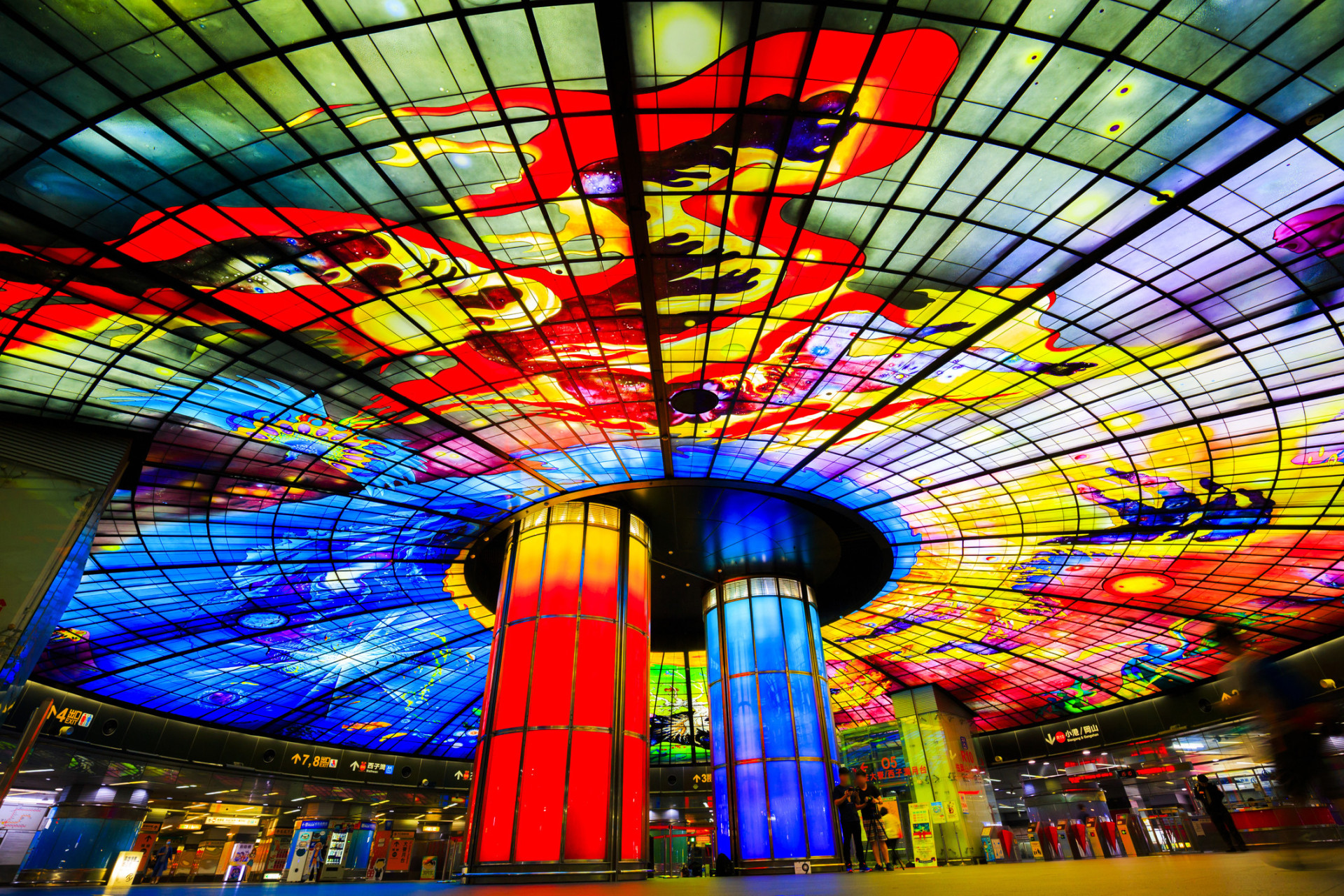 Vitrais: as mais magníficas obras de arte em vidro pelo mundo