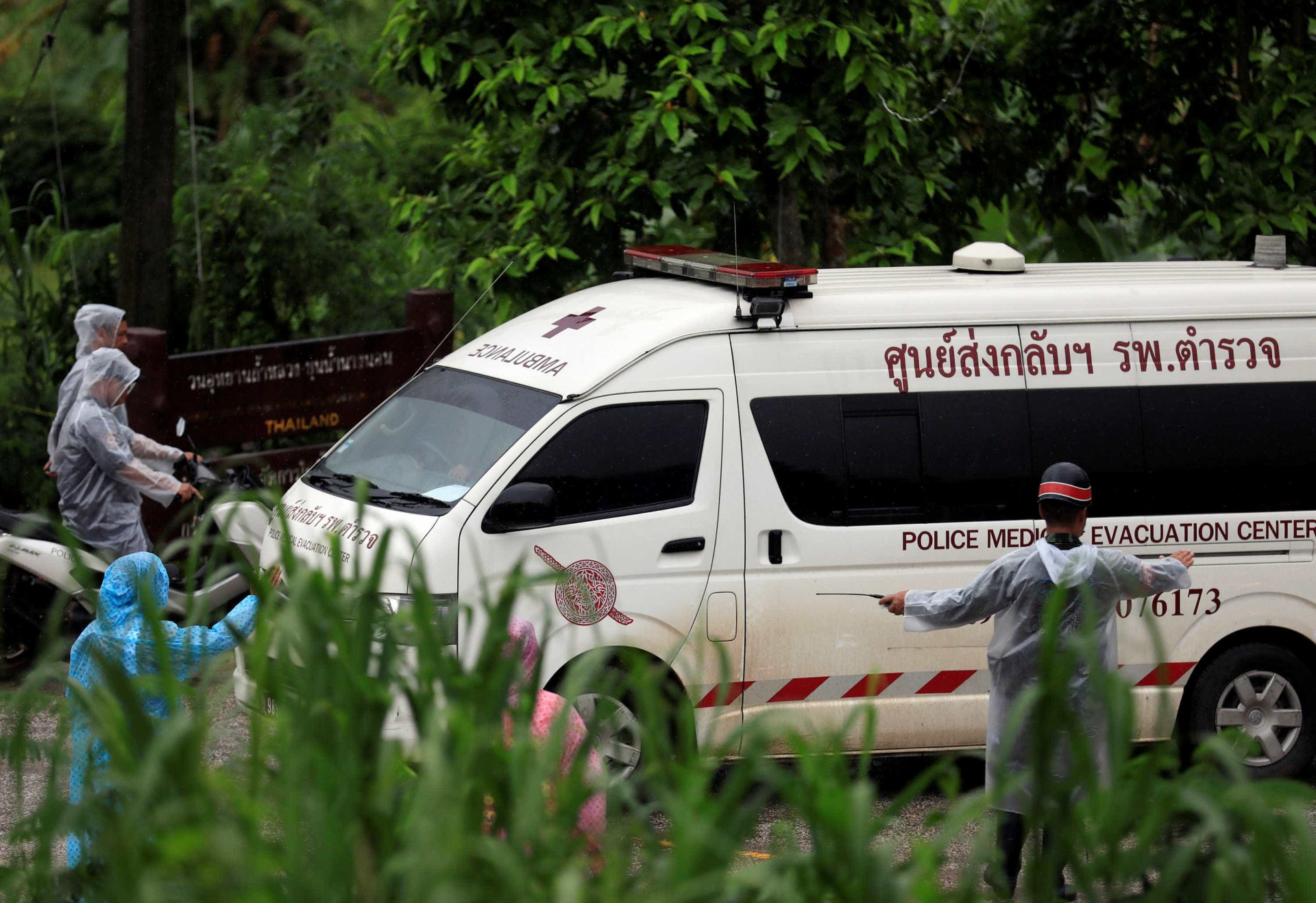 Veja fotos do resgate dos meninos presos em caverna na Tailândia