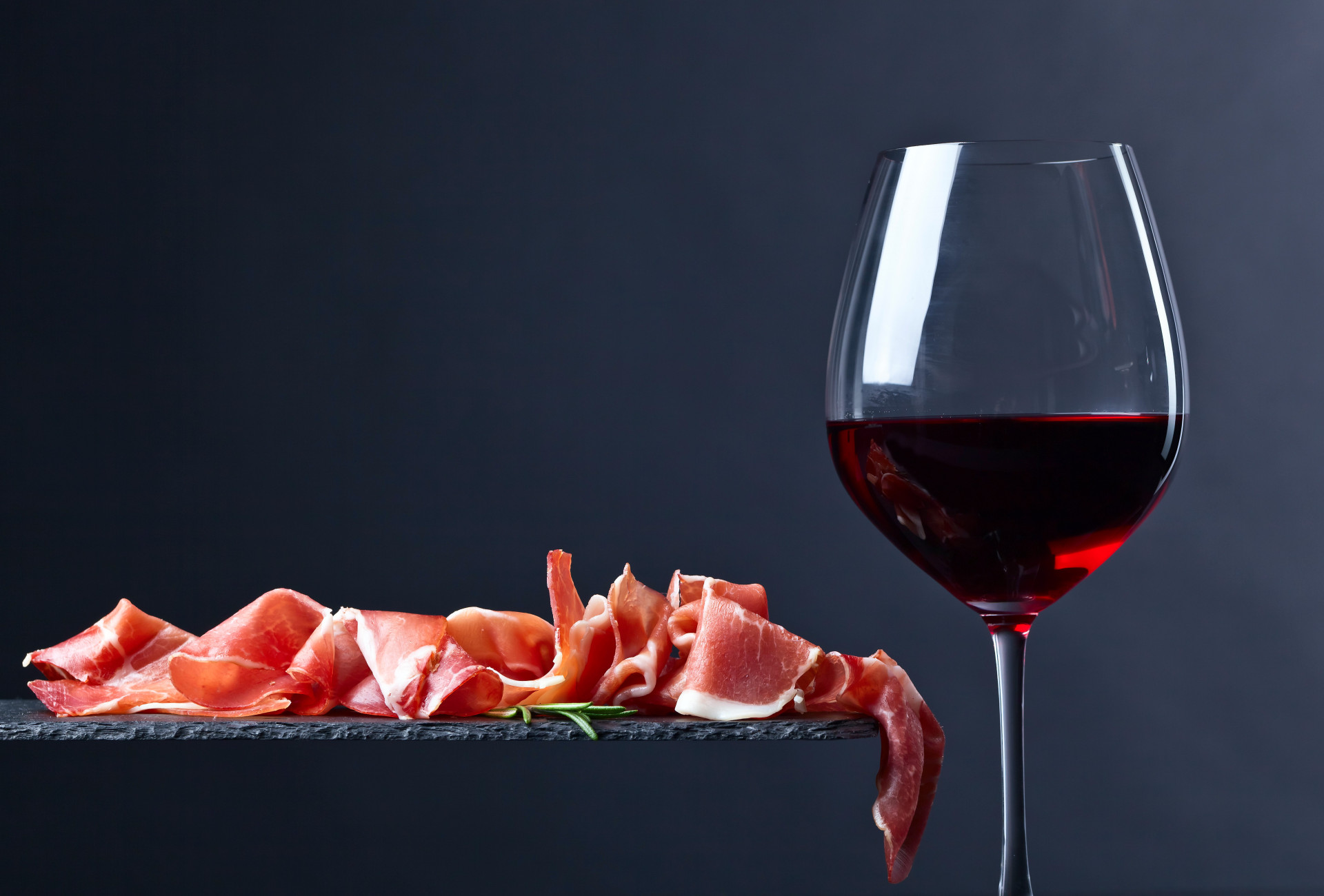 Saiba qual o vinho ideal para cada tipo de prato