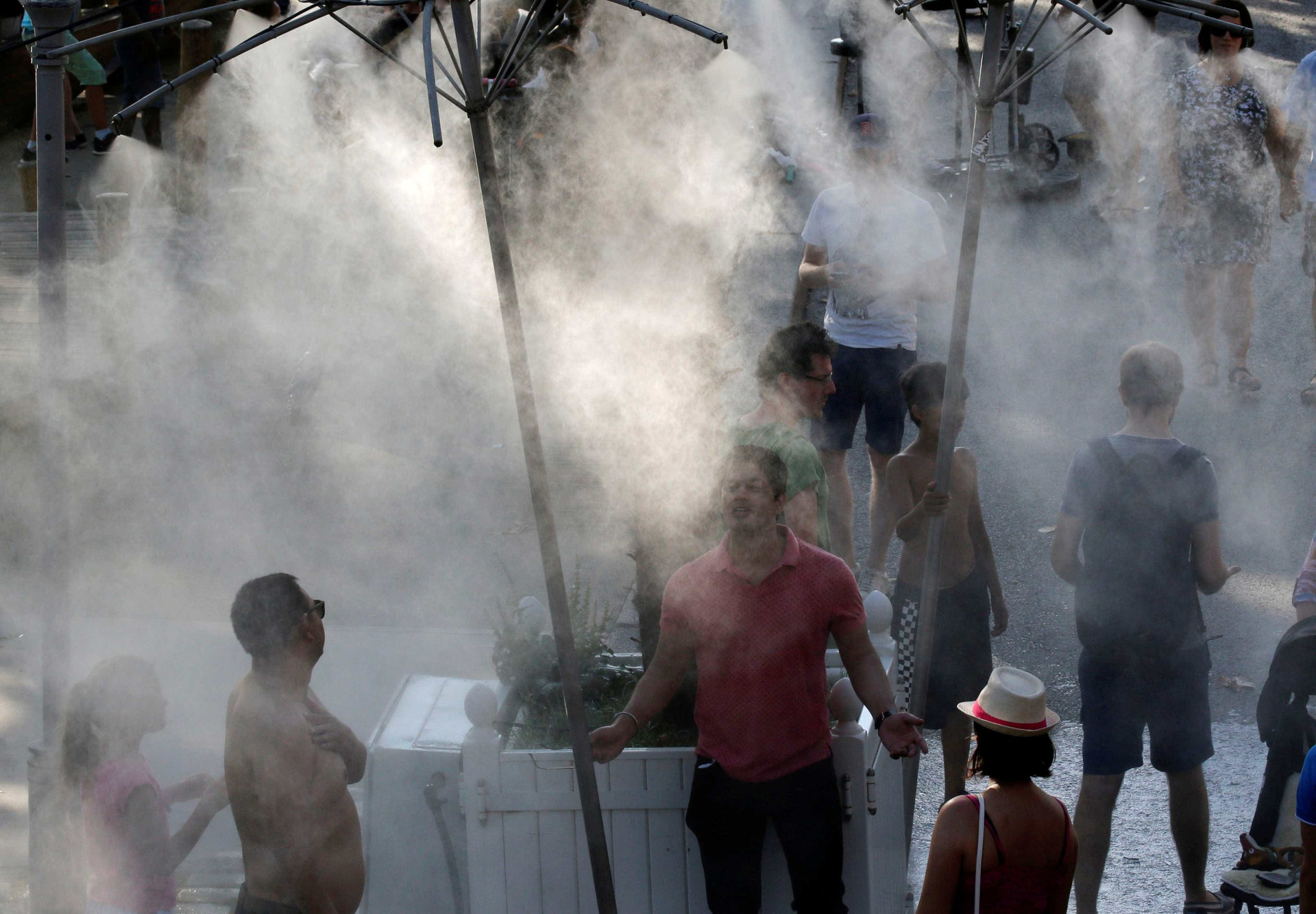 Altas temperaturas: veja as imagens do nada glamuroso verão europeu