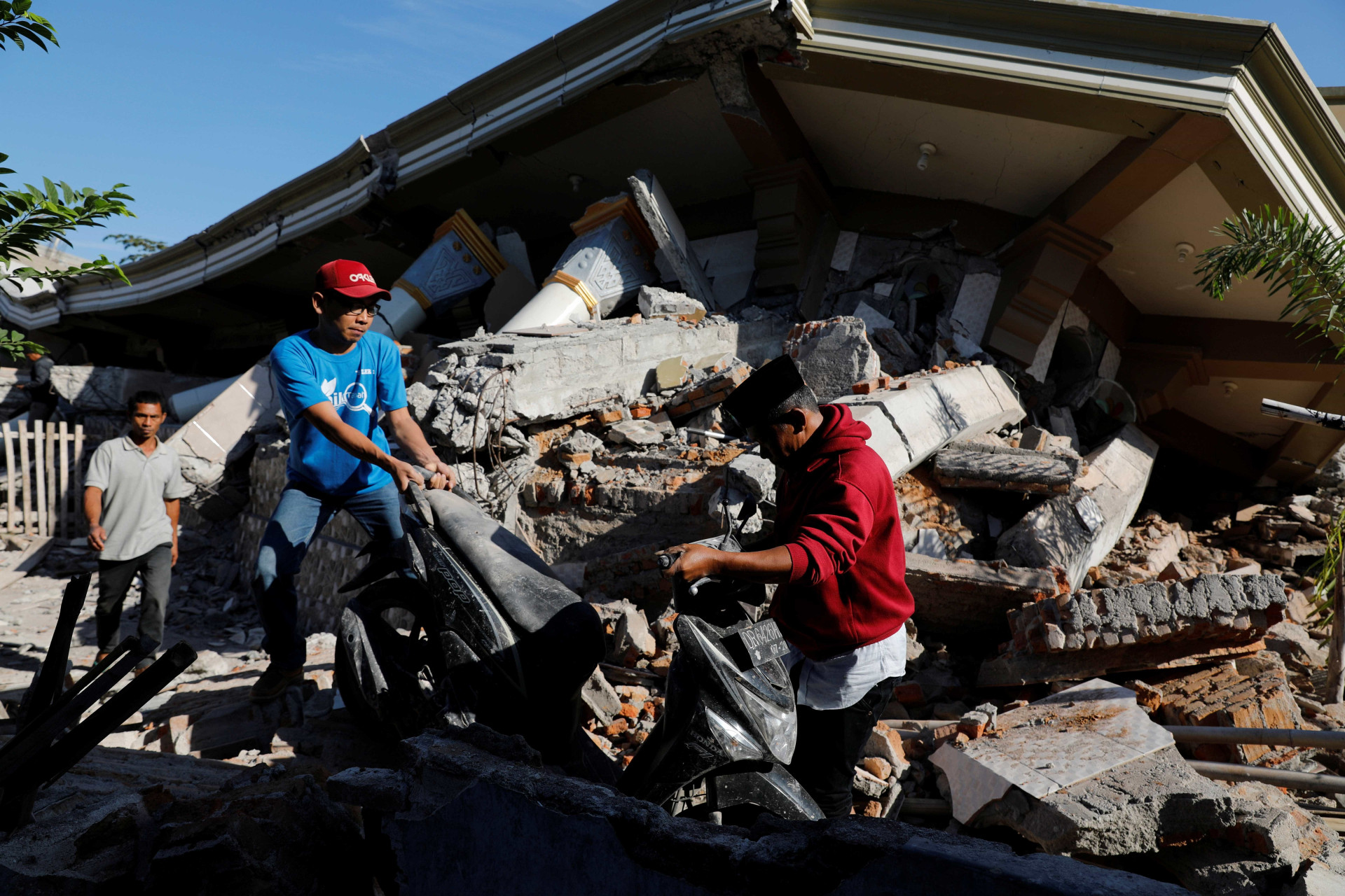 Veja como ficou a ilha de Lombok após terremoto destruidor na Indonésia
