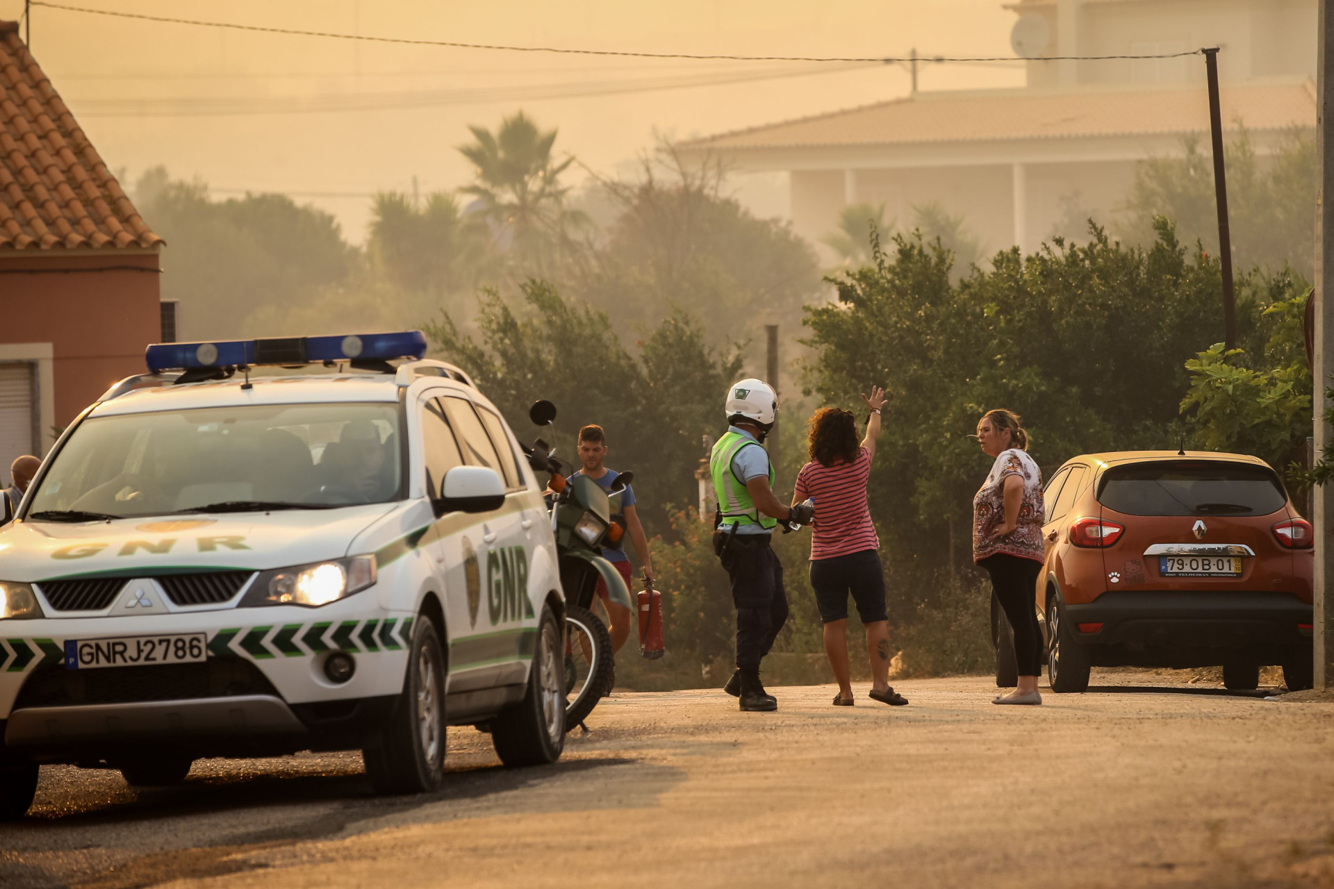 Incêndio em Portugal já dura 7 dias e está fora de controle; imagens