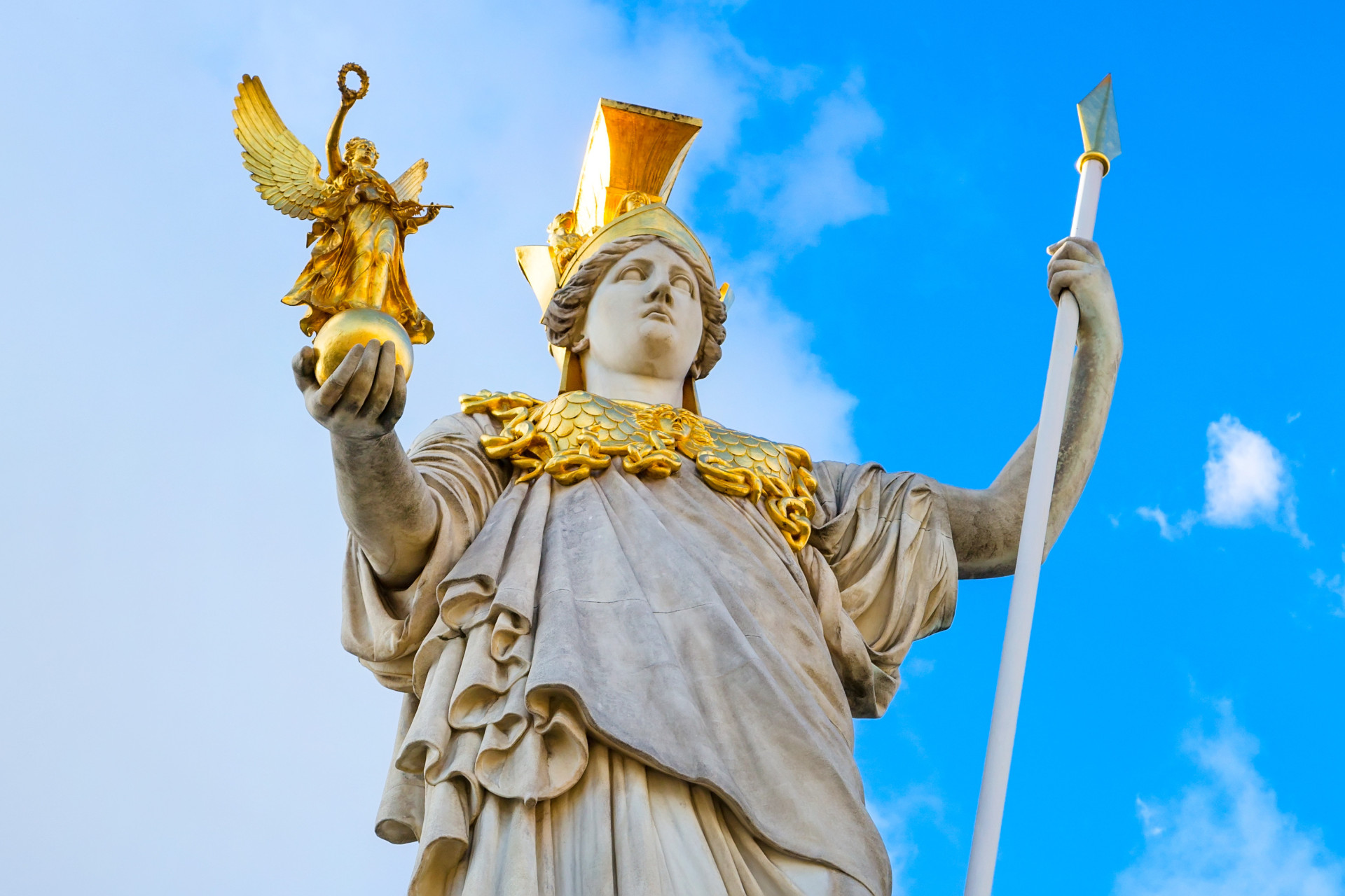 Poderosos: os deuses e heróis da mitologia grega