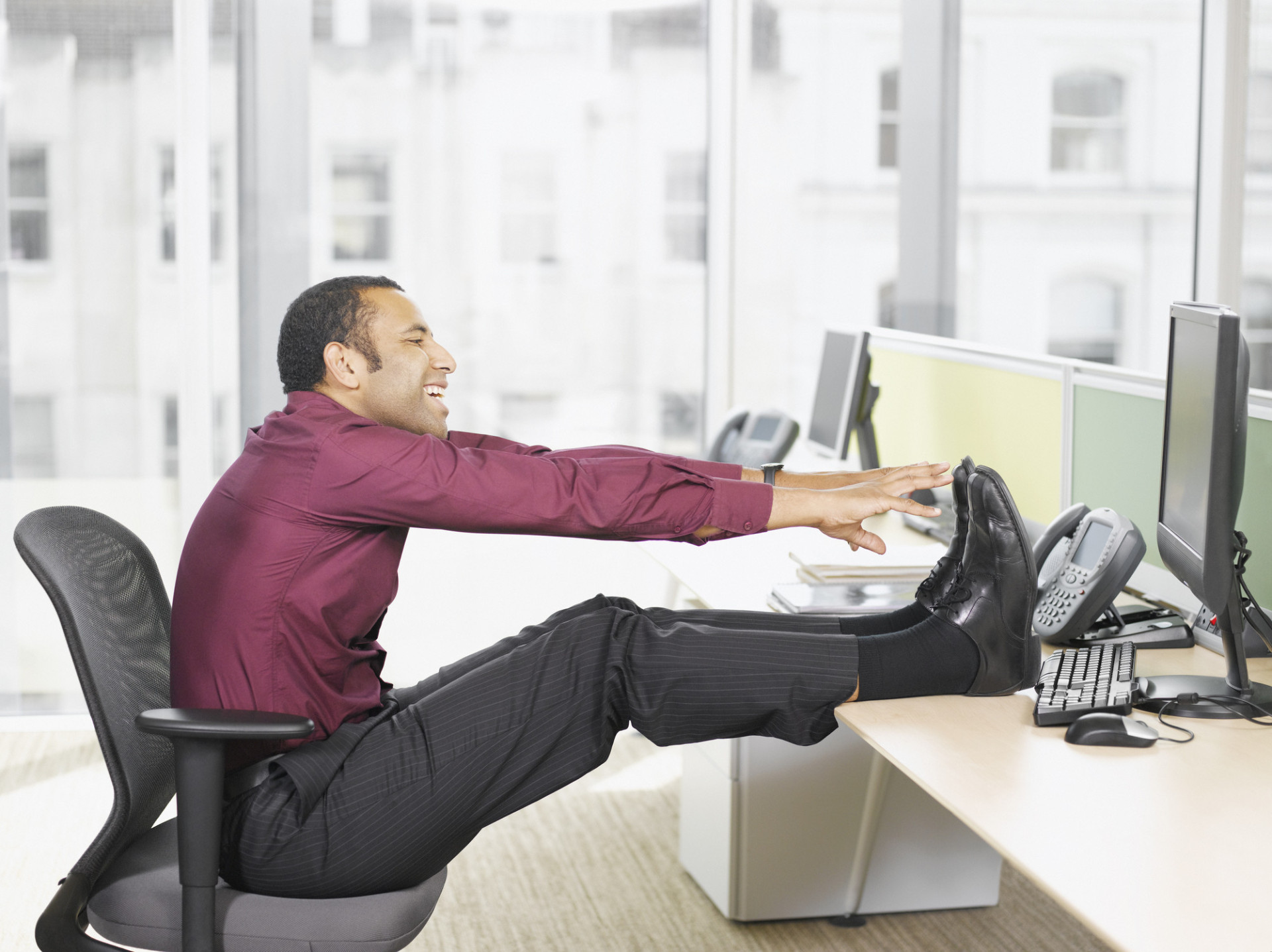 Dicas rápidas e práticas para incluir o exercício no dia de trabalho