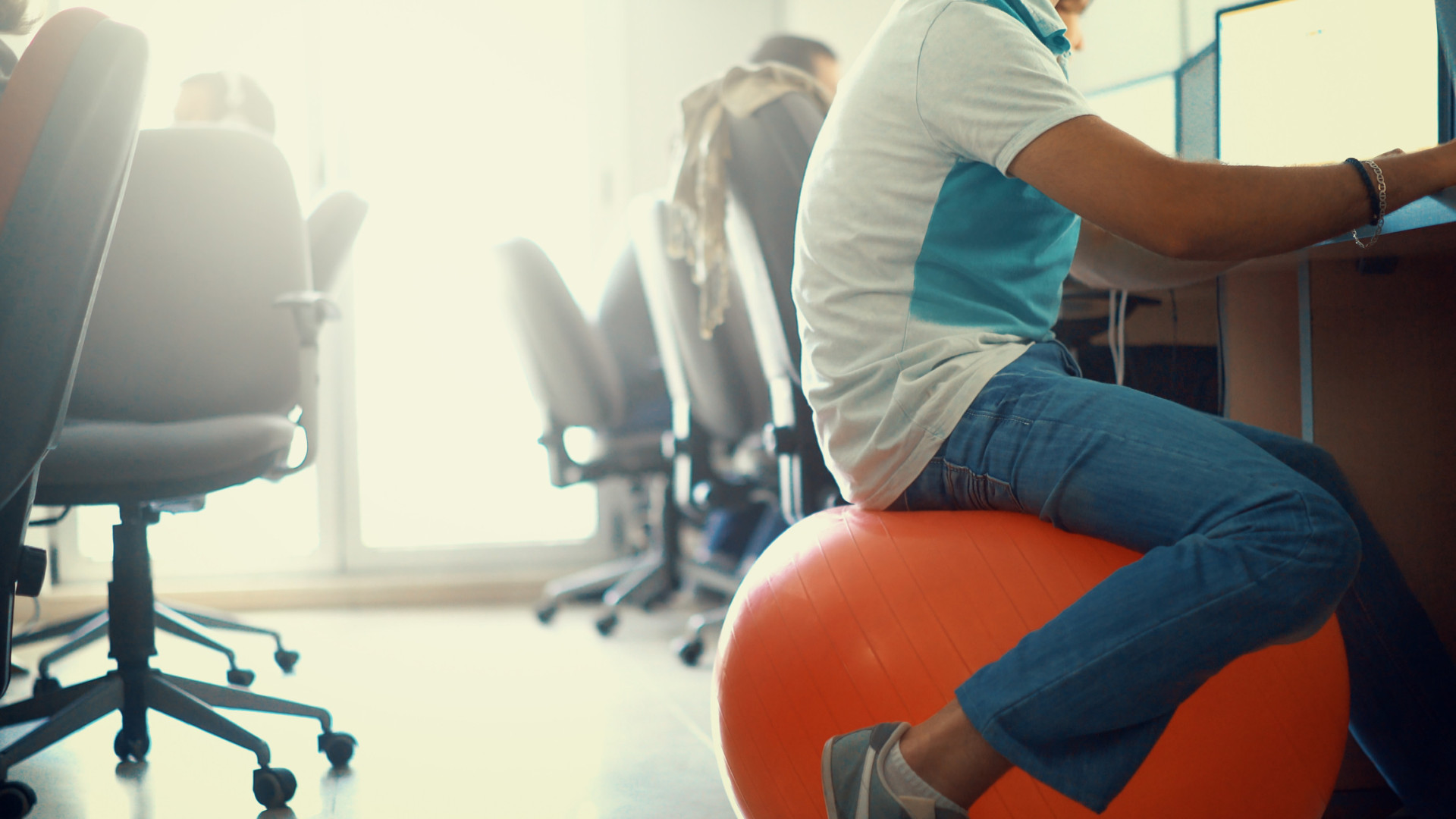 Dicas rápidas e práticas para incluir o exercício no dia de trabalho