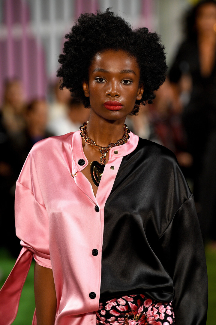 Confira os looks mais estranhos da New York Fashion Week
