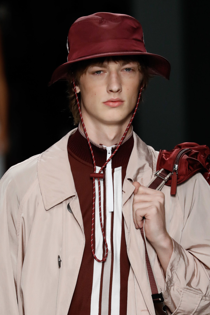 Confira os looks mais estranhos da New York Fashion Week