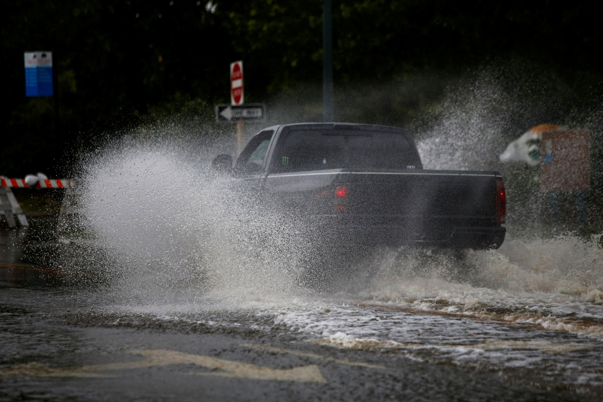 Olho do furacão: veja imagens do Florence ao chegar à Carolina do Norte