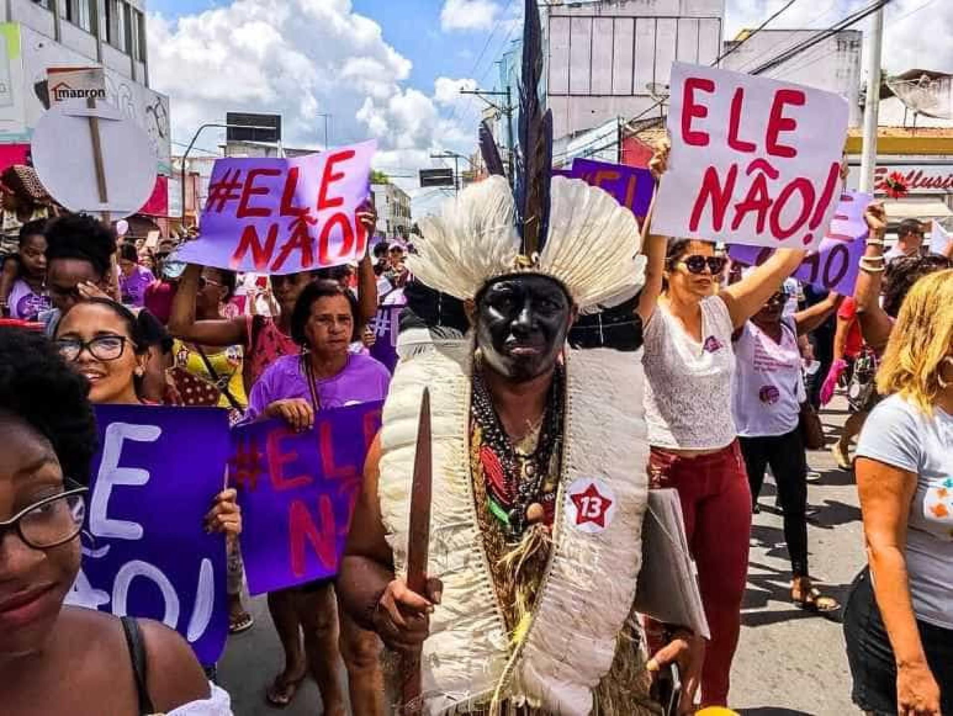 Atos contra Bolsonaro acontecem em todo o Brasil; veja fotos