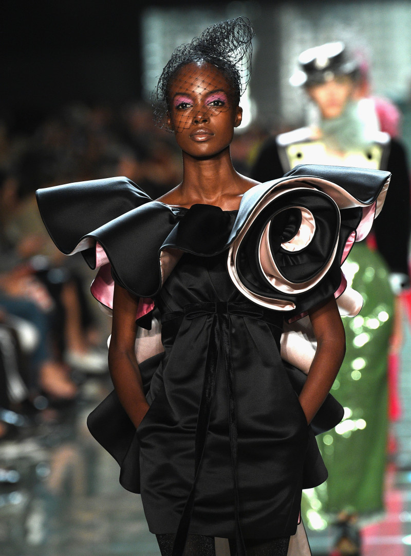Conheça tendências lançadas pelas 4 semanas de moda estrangeiras
