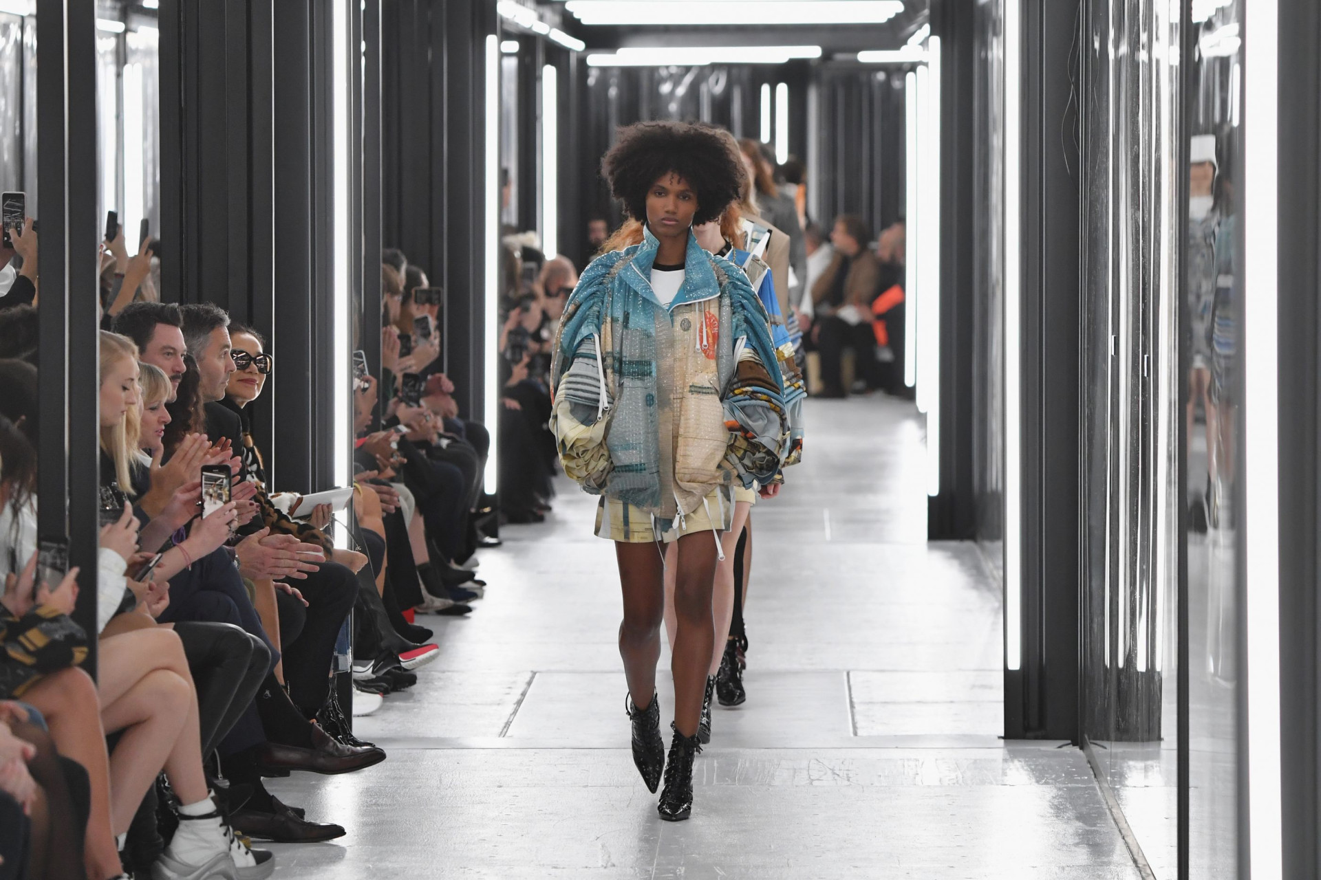 Conheça tendências lançadas pelas 4 semanas de moda estrangeiras