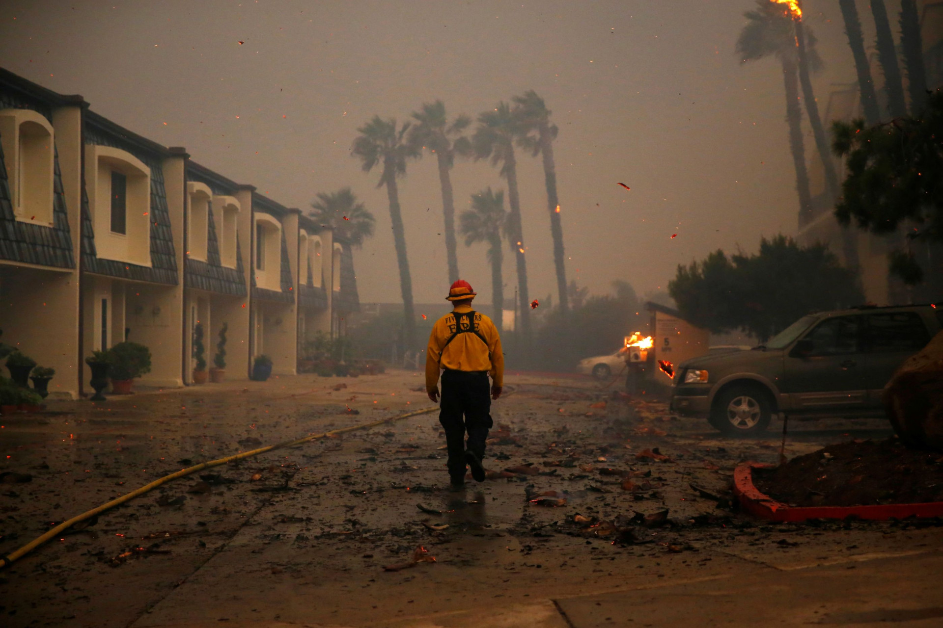 As fotos do incêndio que deixou pelo menos 79 mortos na Califórnia