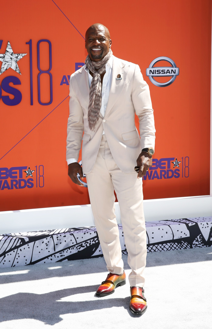Looks polêmicos! Confira a escolha das celebridades em 2018