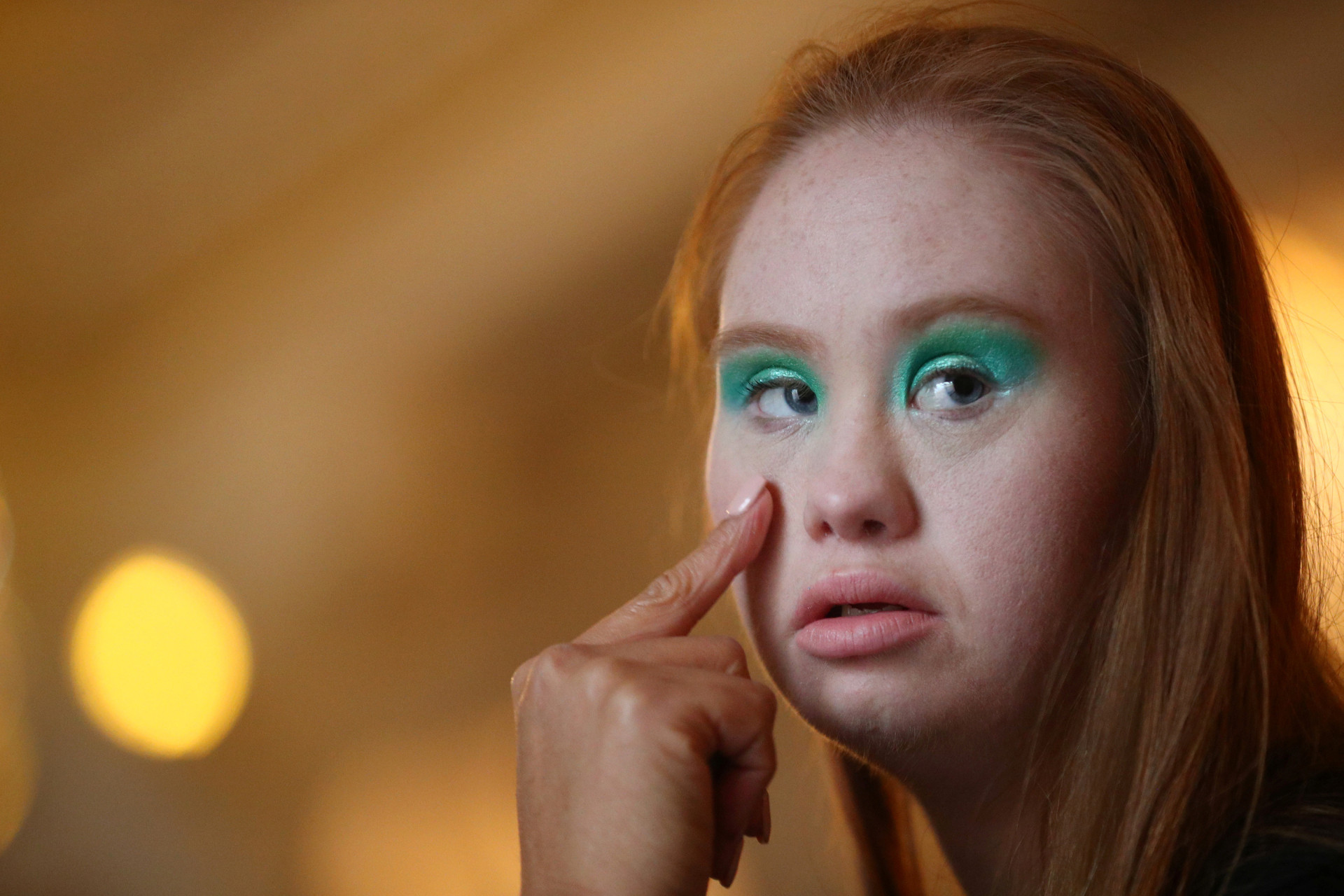 Conheça a primeira top model do mundo com síndrome de Down