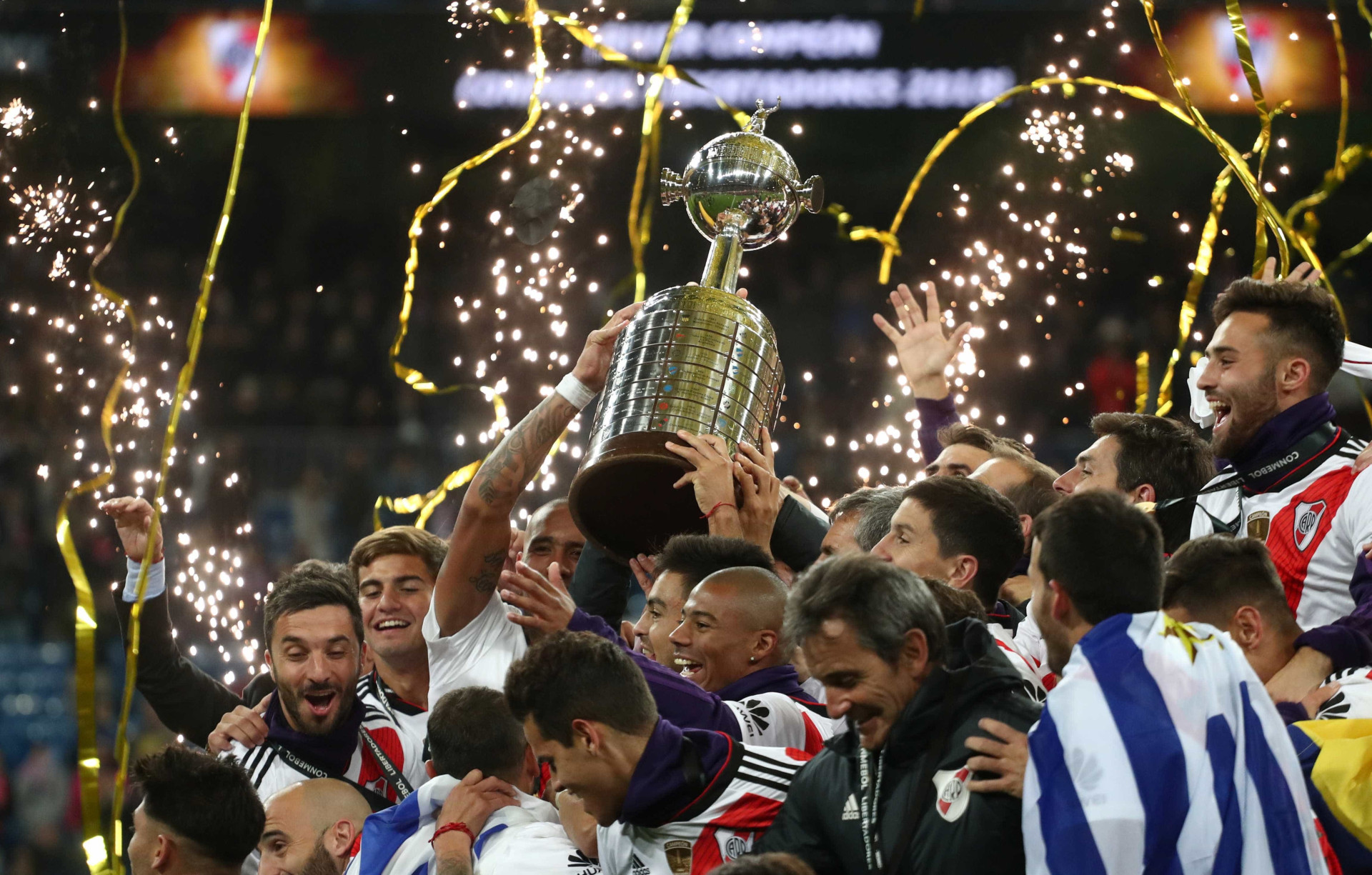 Veja as imagens da final da Libertadores e do título do River em Madri