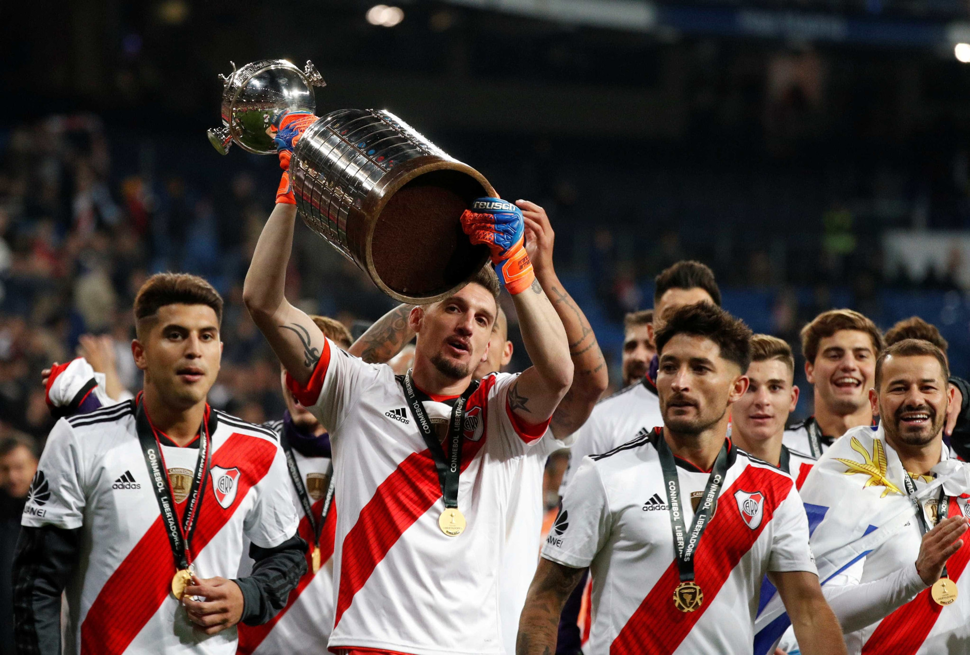 Veja as imagens da final da Libertadores e do título do River em Madri