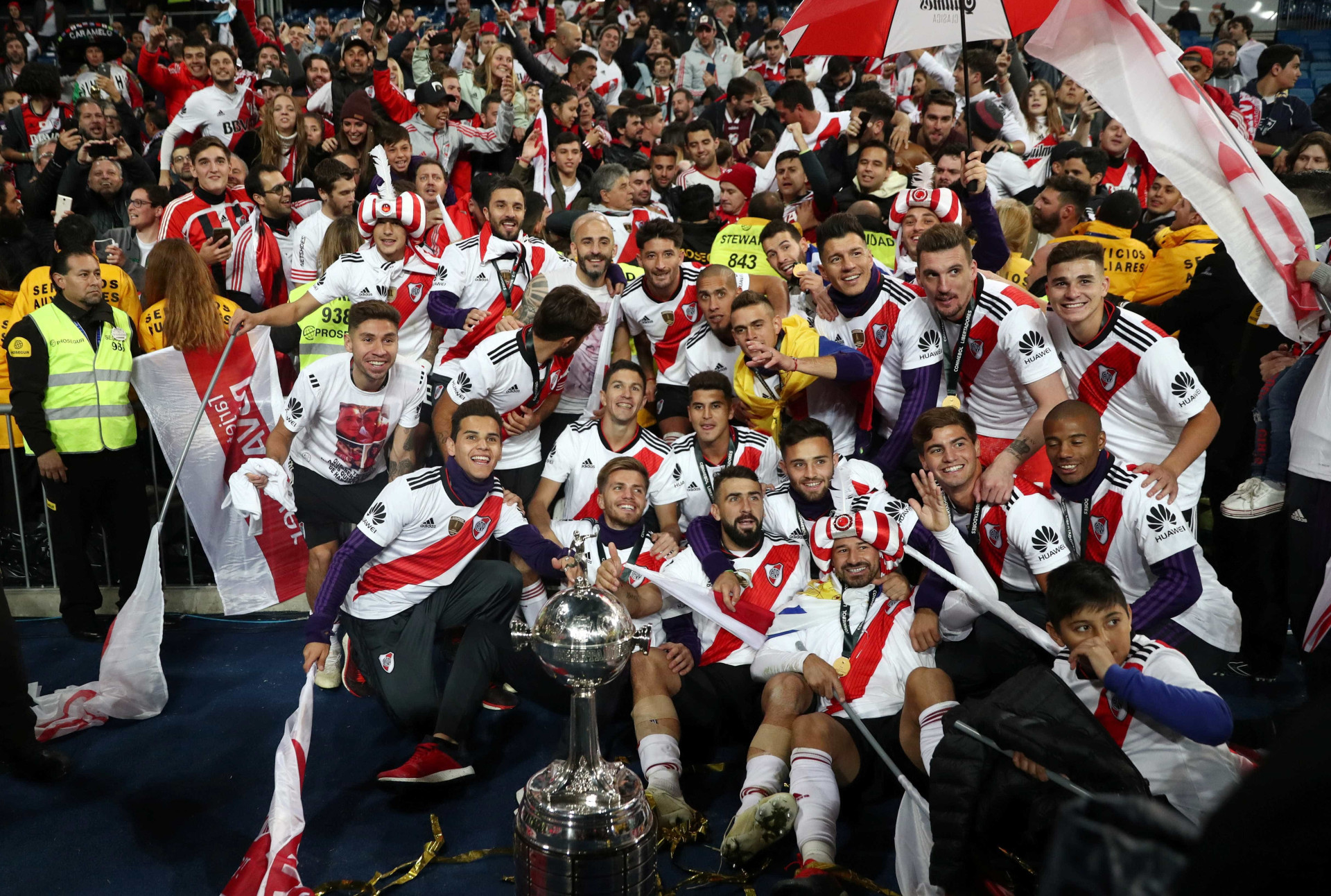 Veja as imagens da final da Libertadores e do título do River em Madri